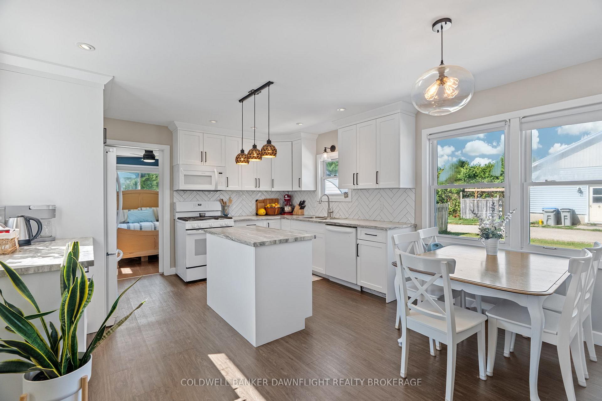 Photo 12 of 173 Victoria Avenue E, South Huron, Stephen — HOMEH