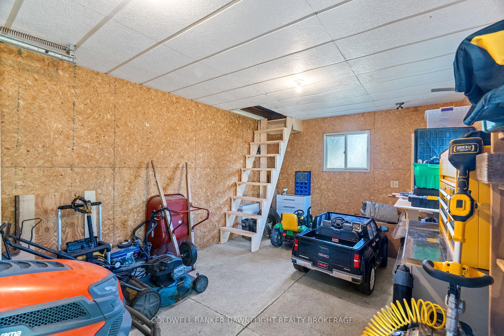 Photo 34 of 173 Victoria Avenue E, South Huron, Stephen — HOMEH