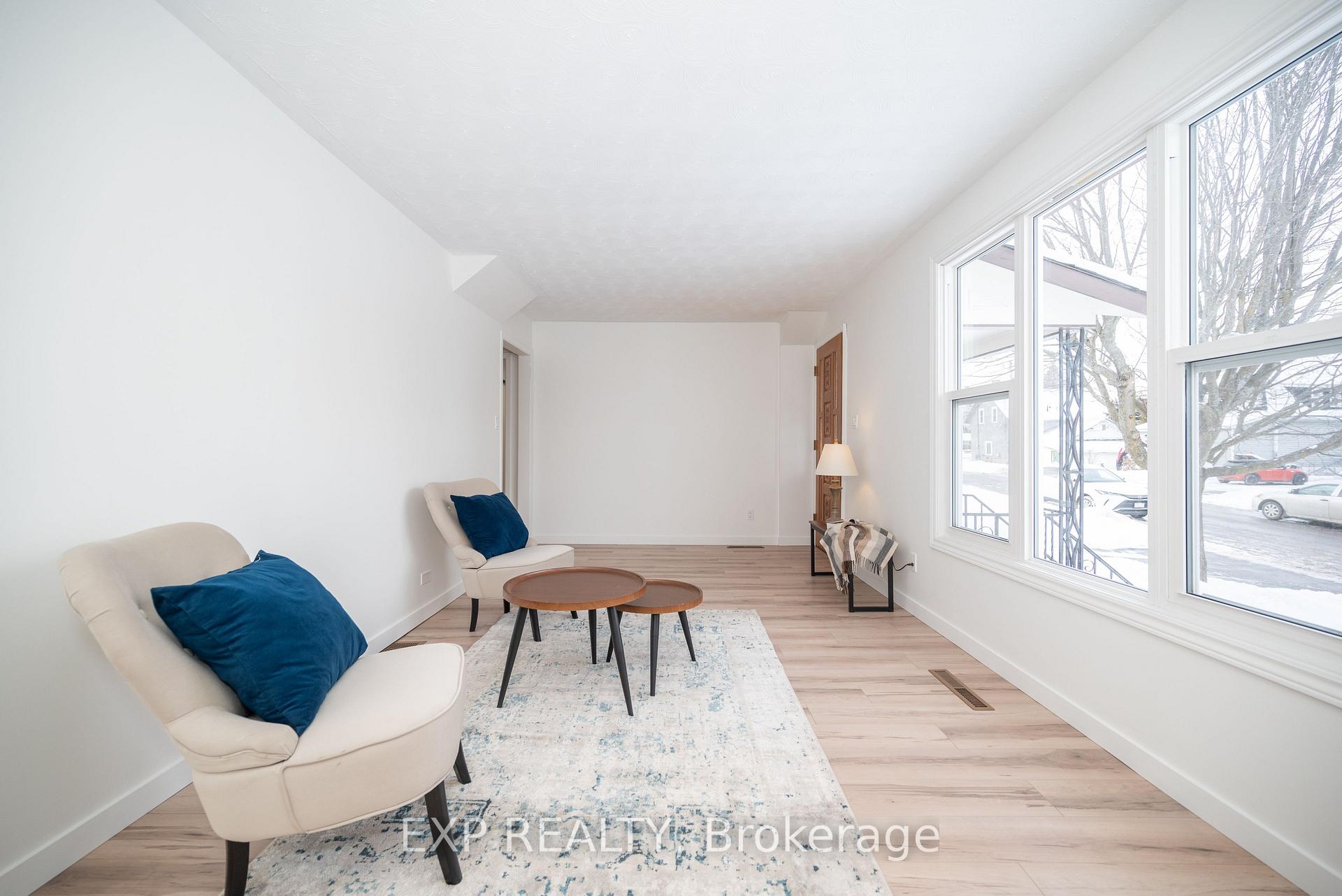Photo 14 of 333 Joffre Avenue, Renfrew — HOMEH