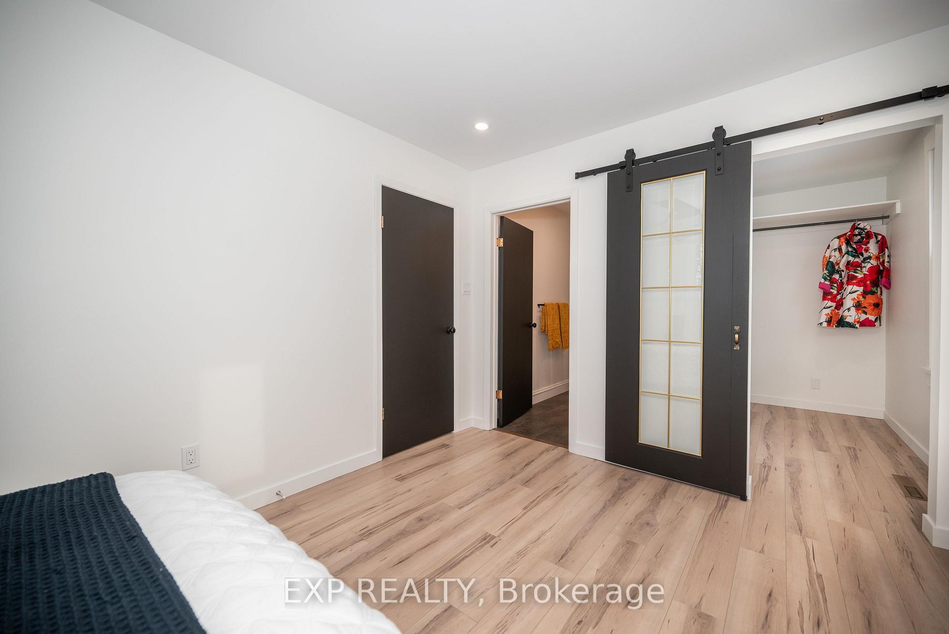 Photo 20 of 333 Joffre Avenue, Renfrew — HOMEH
