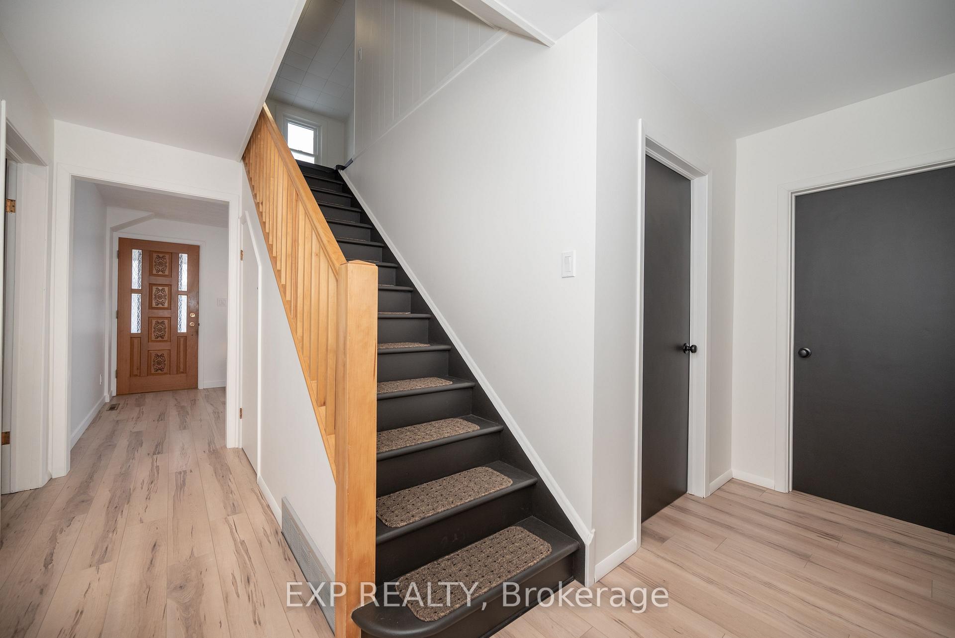 Photo 26 of 333 Joffre Avenue, Renfrew — HOMEH