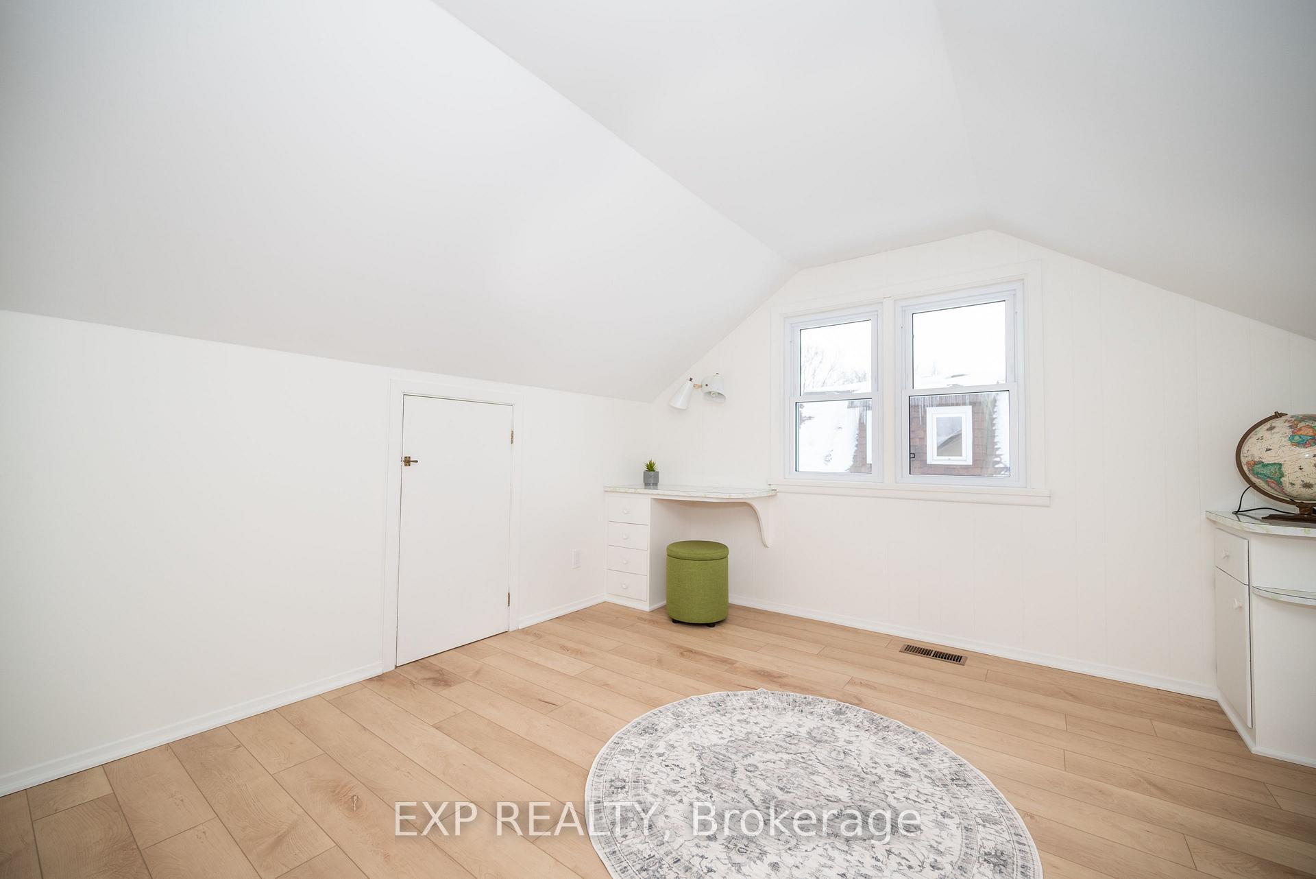 Photo 32 of 333 Joffre Avenue, Renfrew — HOMEH