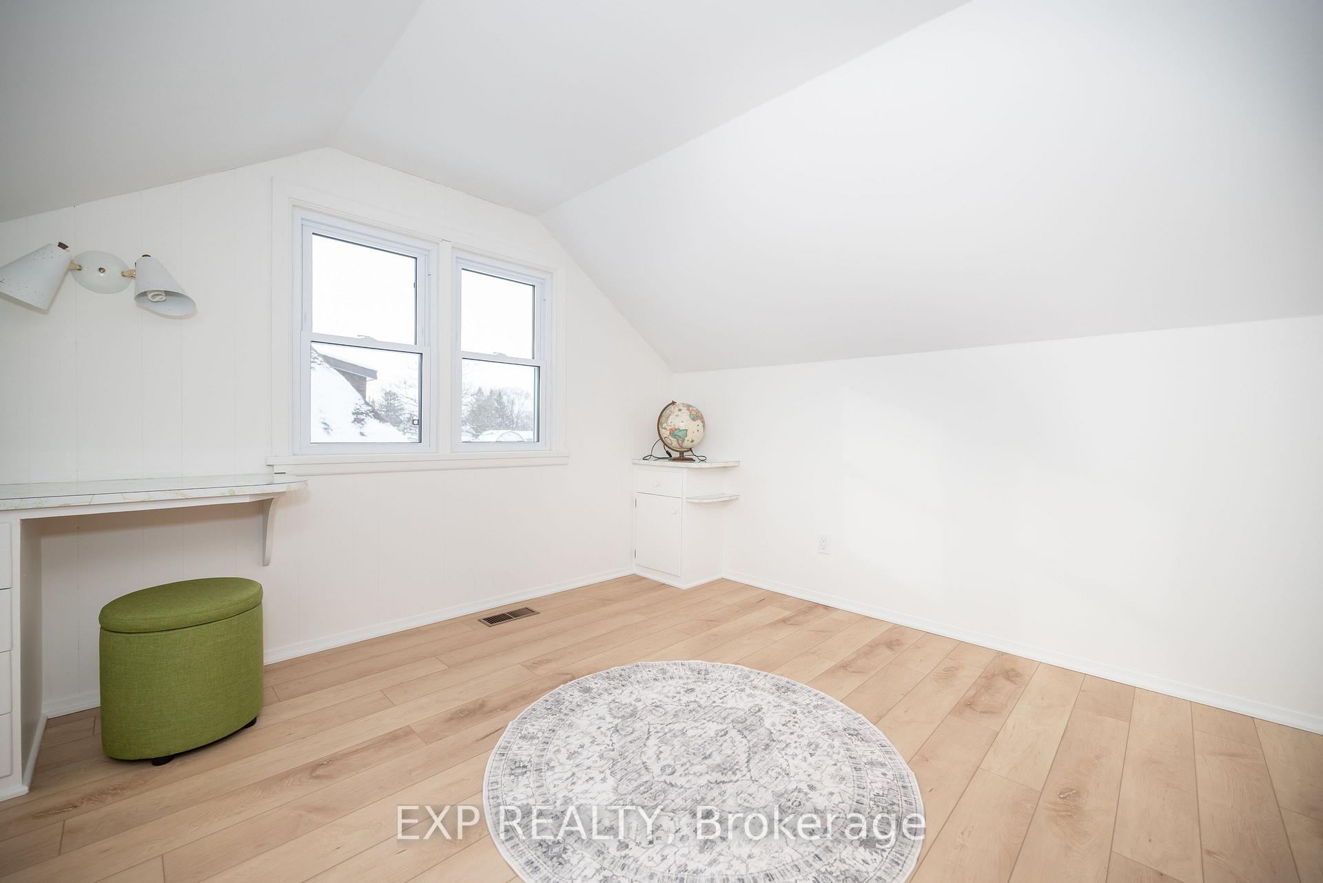 Photo 34 of 333 Joffre Avenue, Renfrew — HOMEH