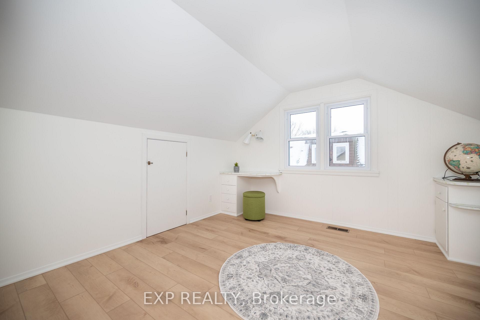 Photo 35 of 333 Joffre Avenue, Renfrew — HOMEH
