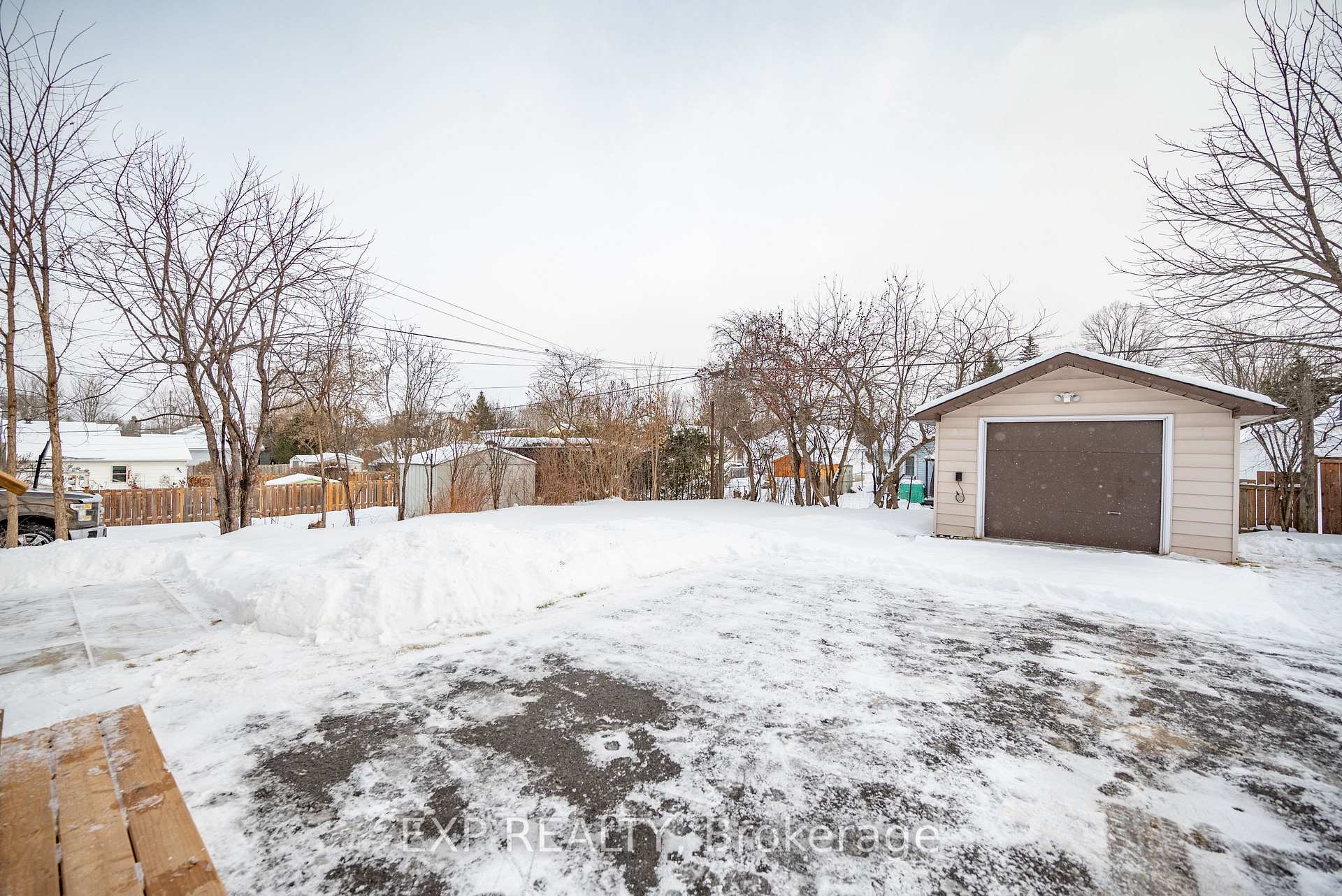 Photo 38 of 333 Joffre Avenue, Renfrew — HOMEH