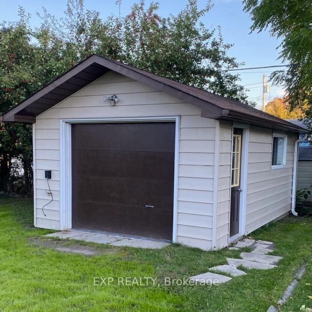 Photo 40 of 333 Joffre Avenue, Renfrew — HOMEH