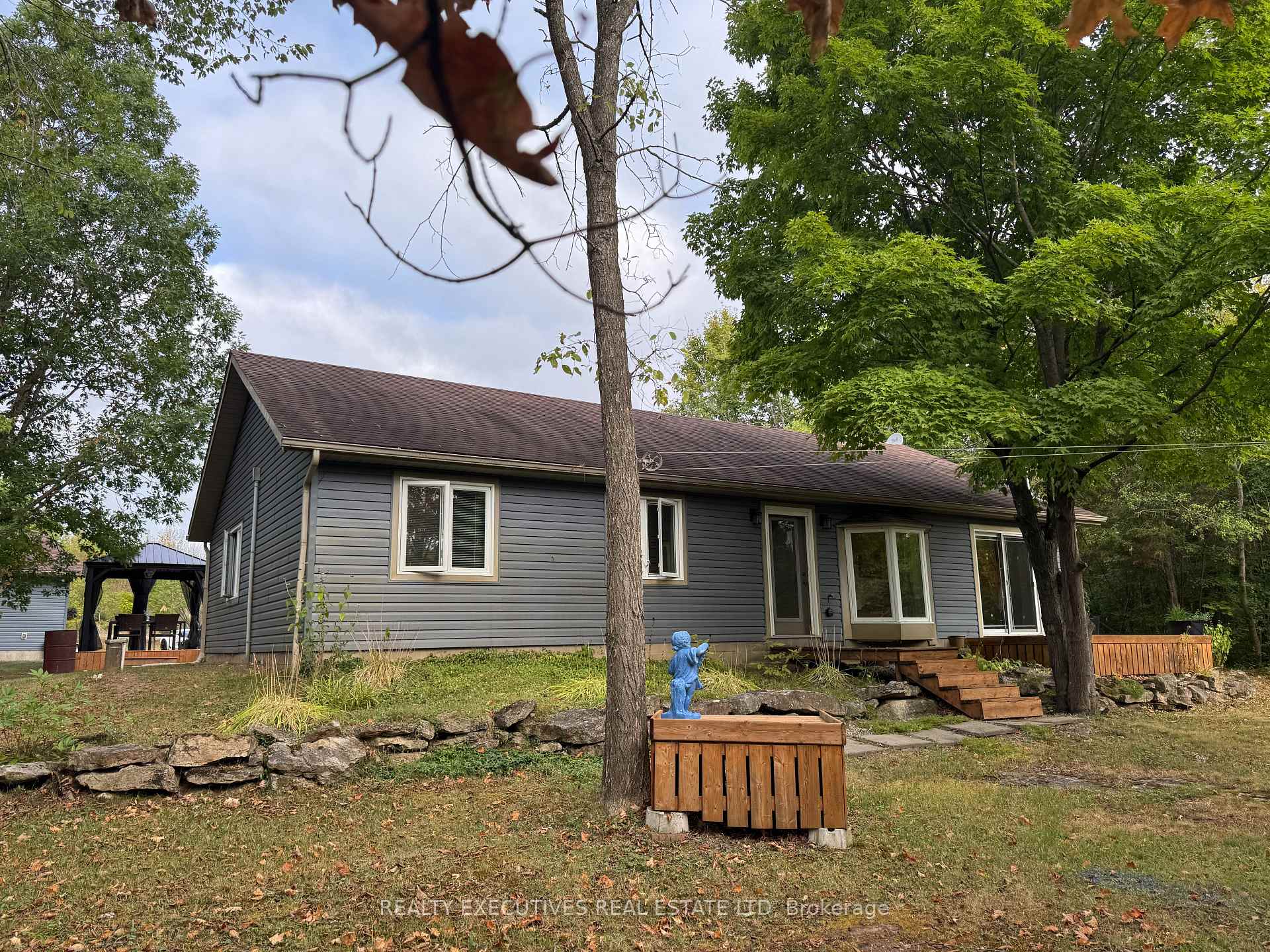 Photo 17 of 836 Narrows Lock Road NW, Rideau Lakes, Rideau Lakes (North Crosby) Twp — HOMEH