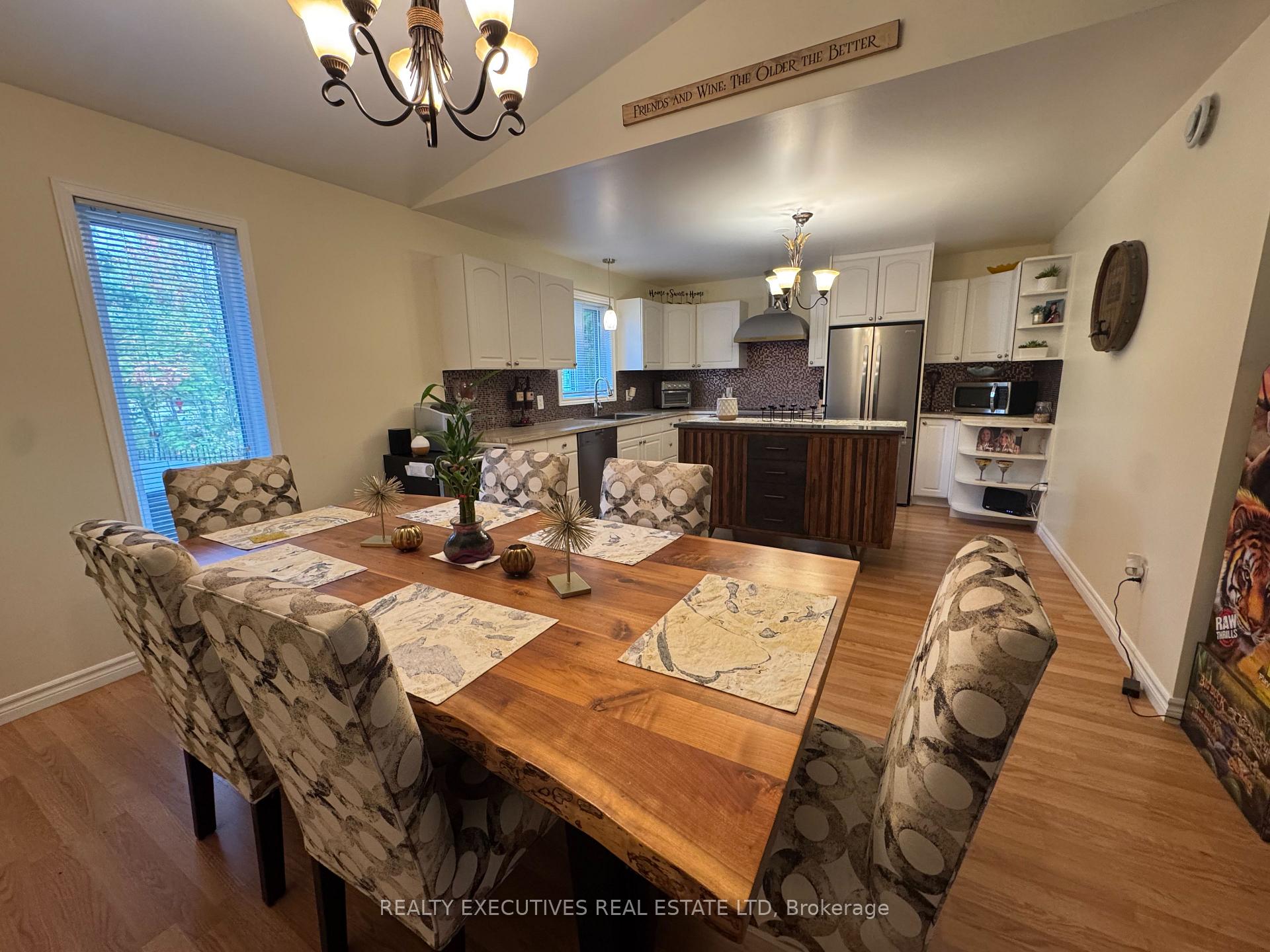 Photo 21 of 836 Narrows Lock Road NW, Rideau Lakes, Rideau Lakes (North Crosby) Twp — HOMEH