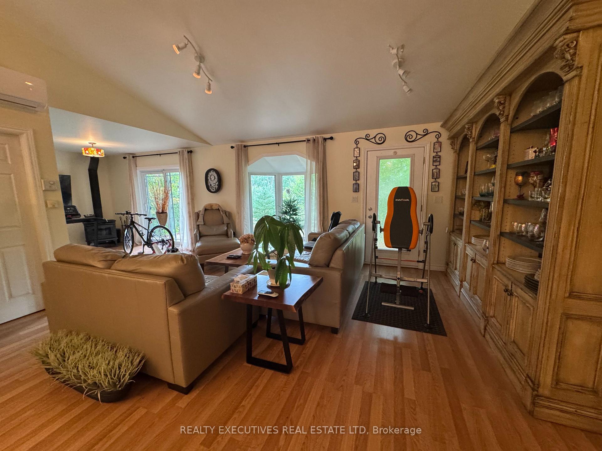 Photo 25 of 836 Narrows Lock Road NW, Rideau Lakes, Rideau Lakes (North Crosby) Twp — HOMEH