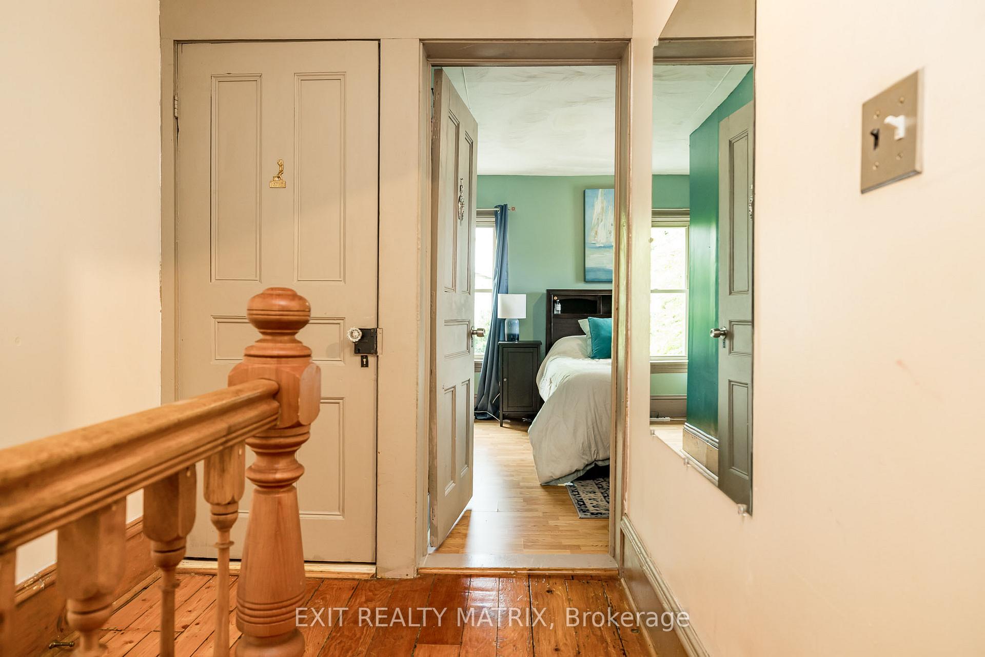 Photo 23 of 62 Russell Street E, Smiths Falls — HOMEH
