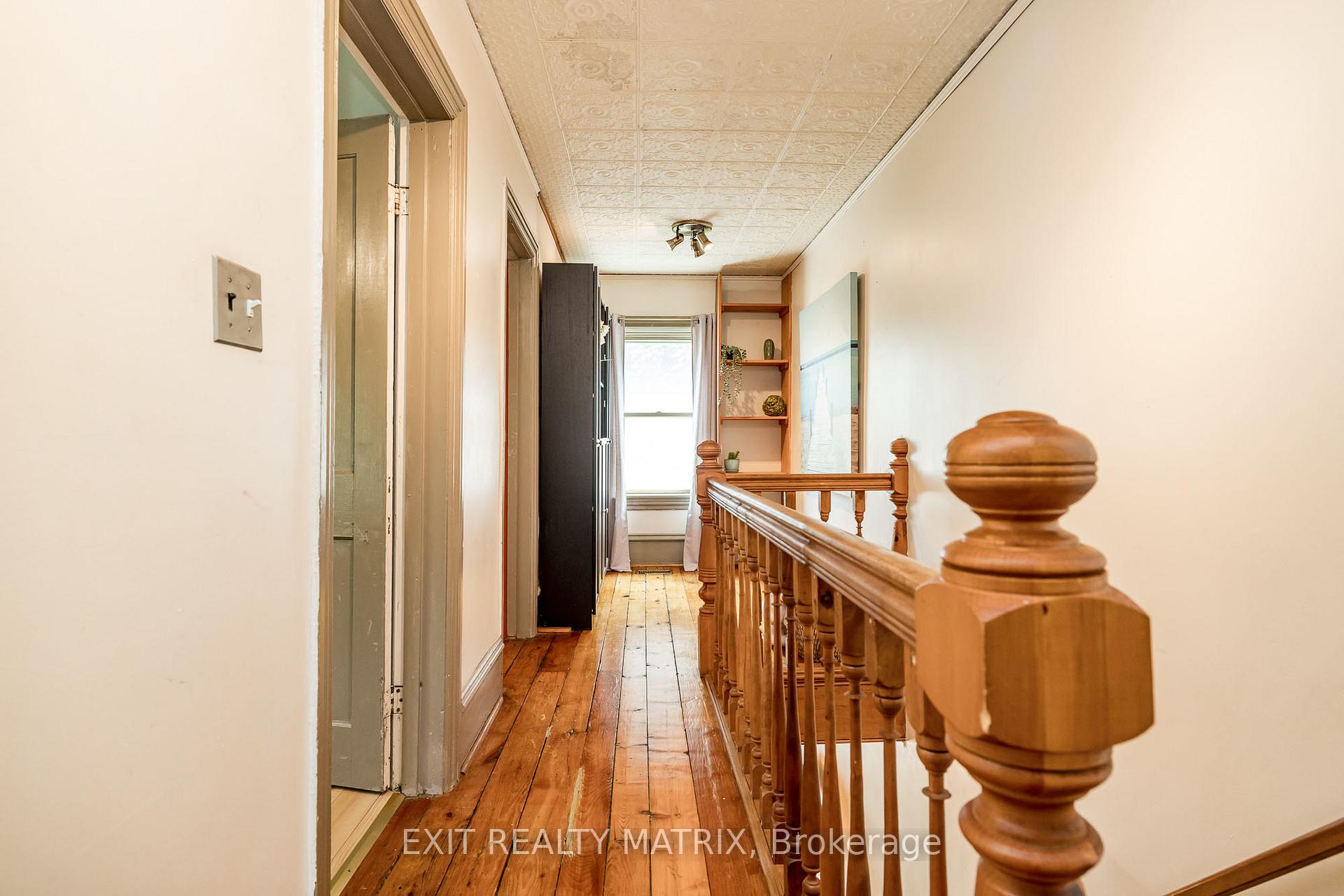 Photo 30 of 62 Russell Street E, Smiths Falls — HOMEH