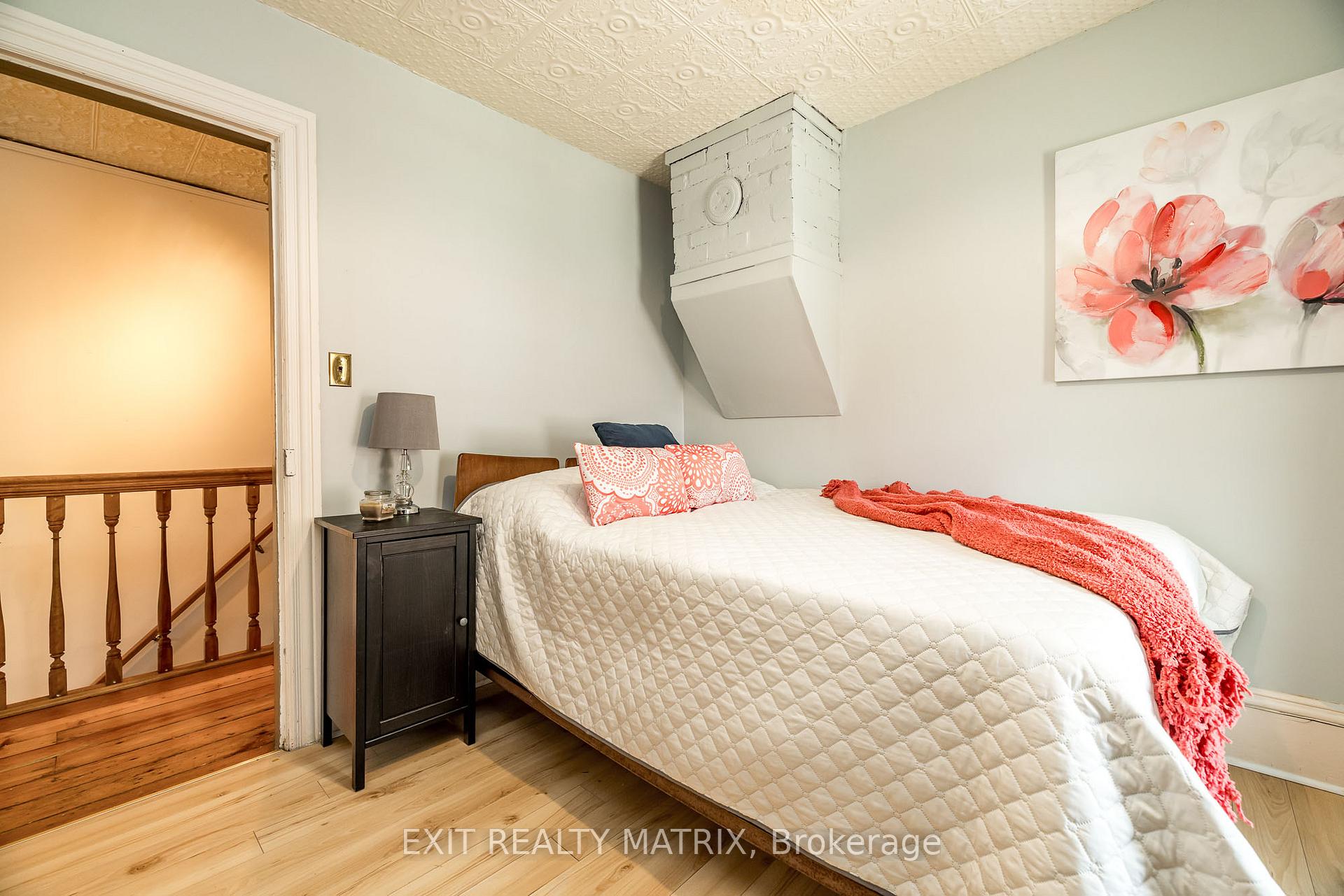 Photo 32 of 62 Russell Street E, Smiths Falls — HOMEH