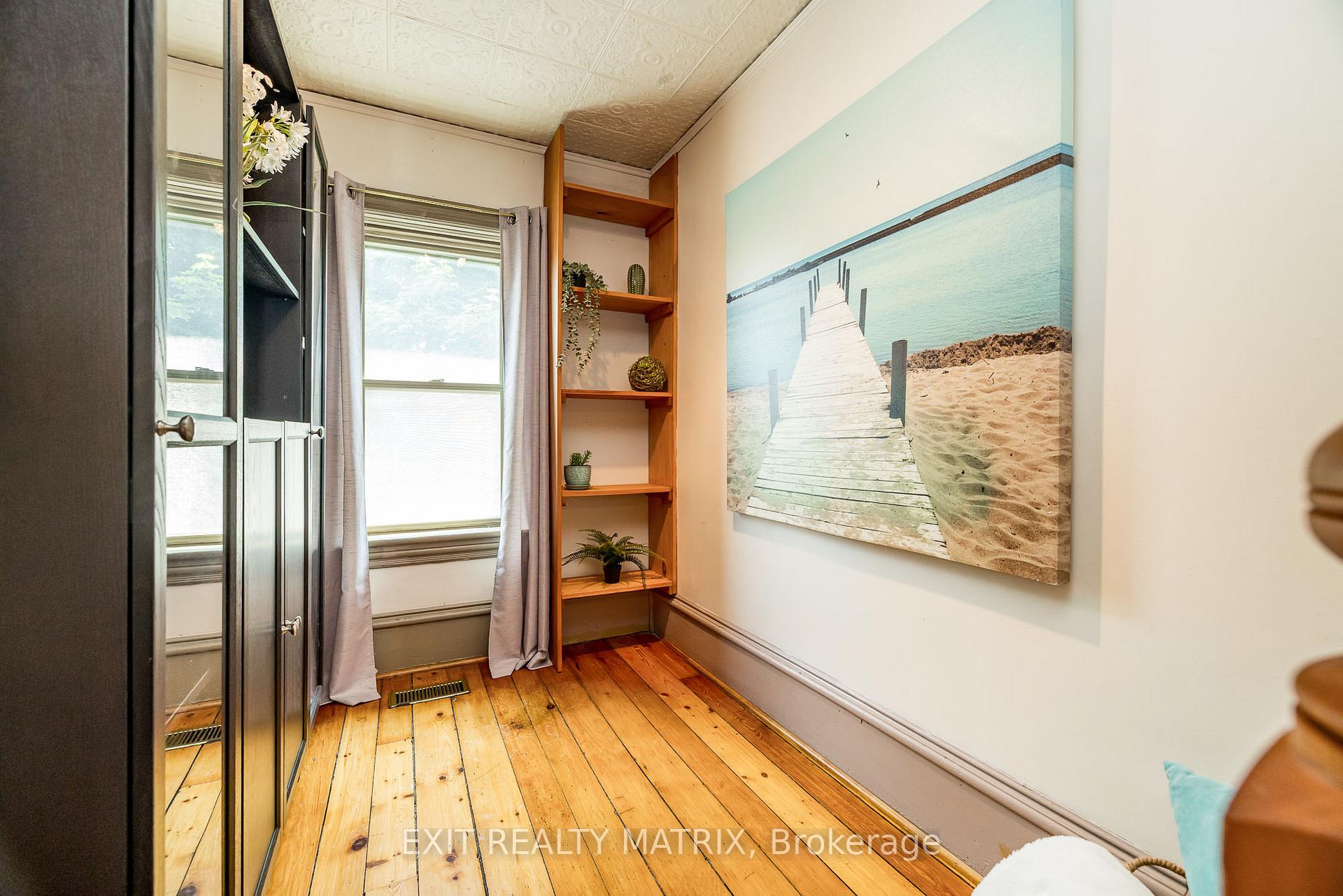Photo 35 of 62 Russell Street E, Smiths Falls — HOMEH