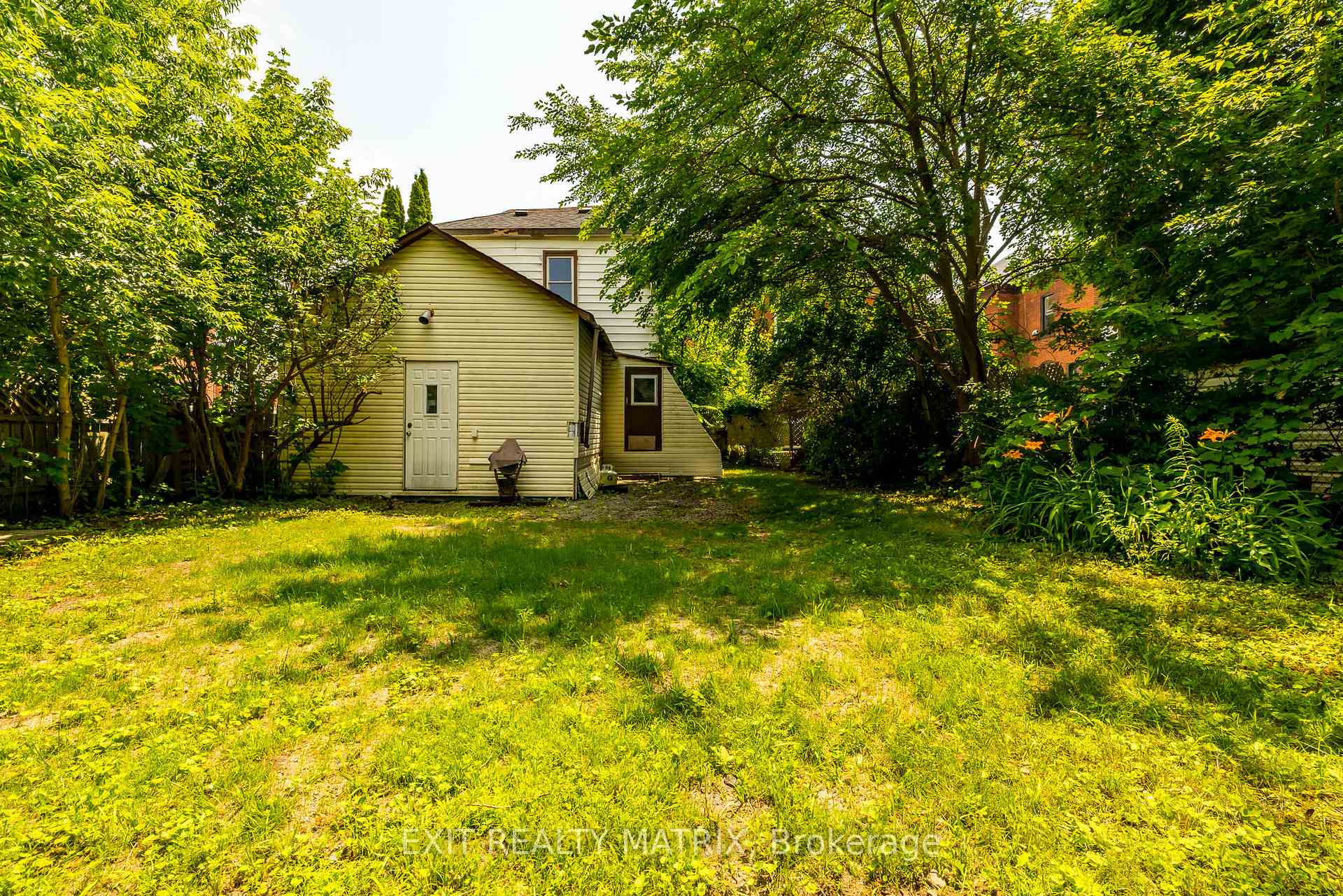 Photo 38 of 62 Russell Street E, Smiths Falls — HOMEH