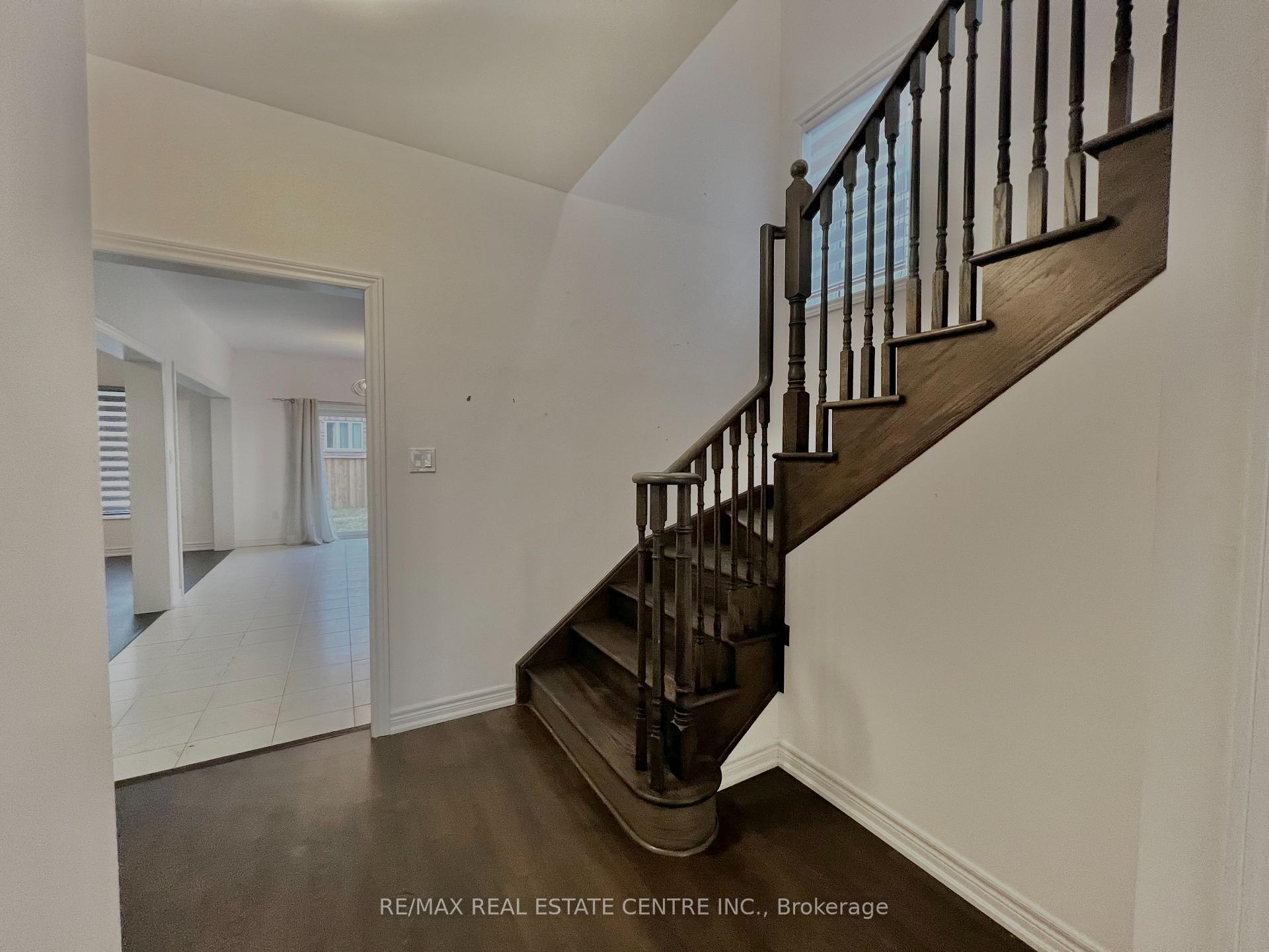Photo 10 of 244 Barnett Drive, Shelburne — HOMEH