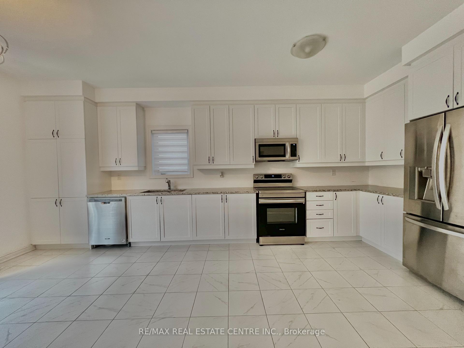 Photo 16 of 244 Barnett Drive, Shelburne — HOMEH