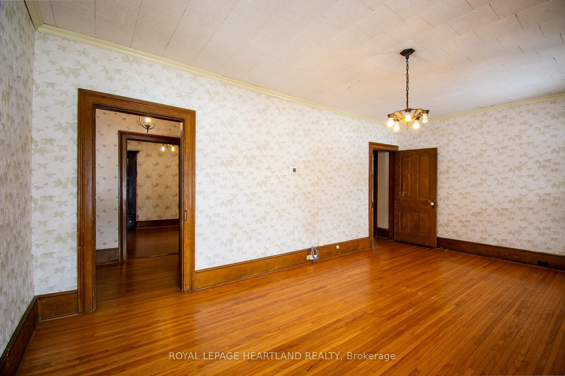 Photo 9 of 18 Simcoe Street, South Huron, Exeter — HOMEH