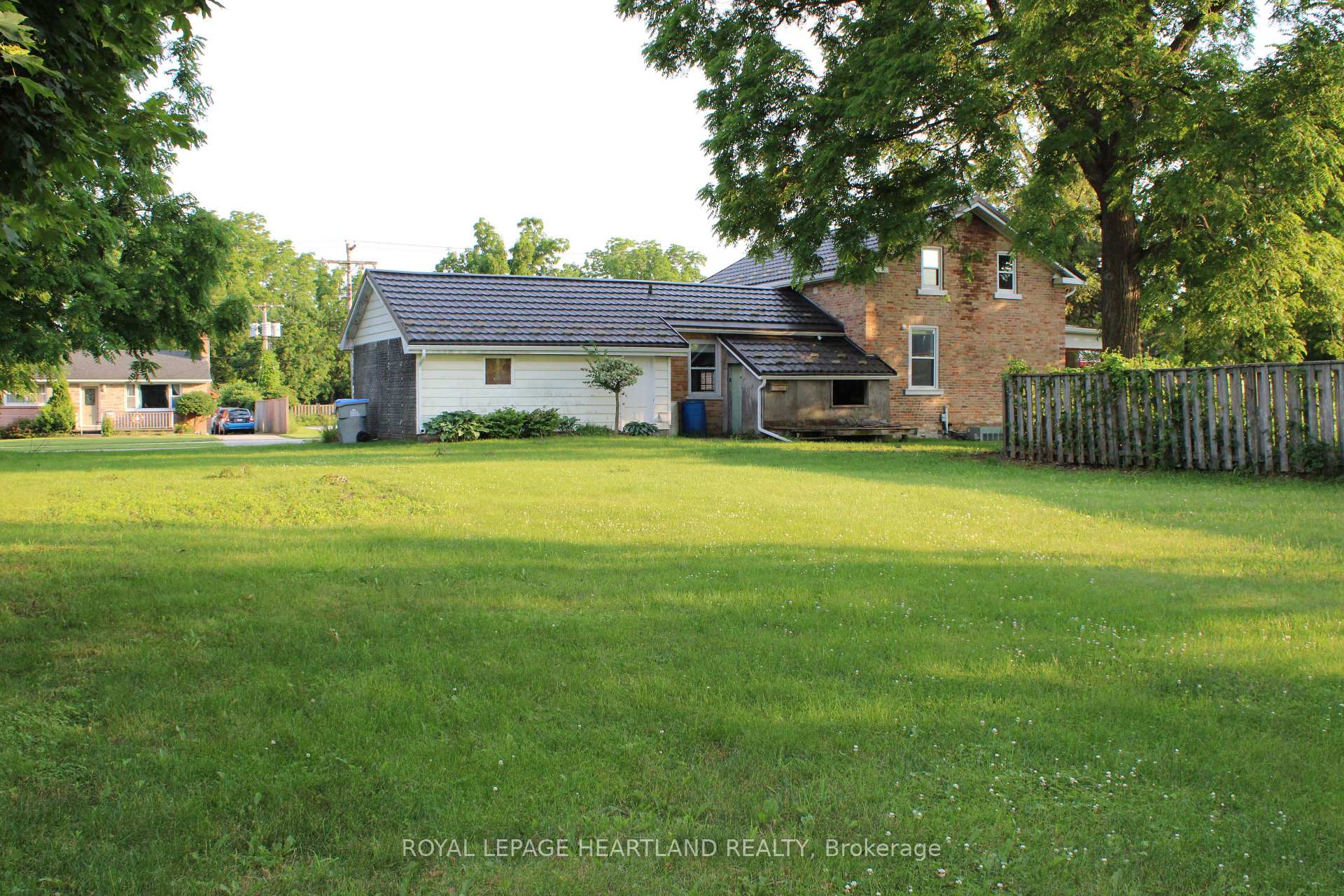 Photo 22 of 18 Simcoe Street, South Huron, Exeter — HOMEH