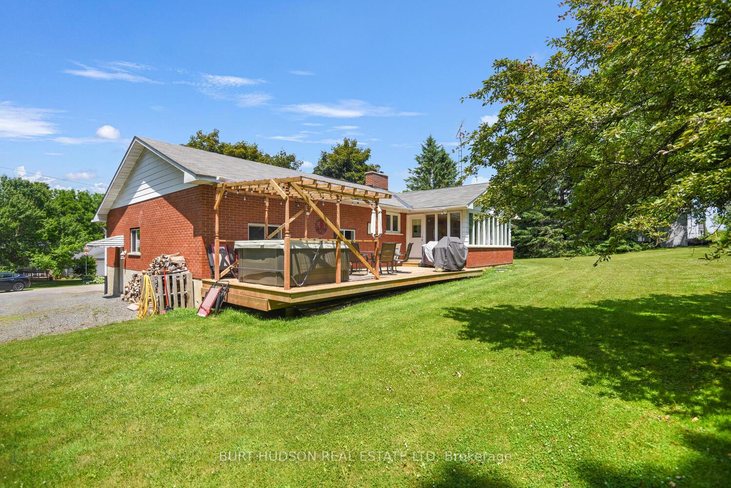 Photo 8 of 5 Perth Street, Rideau Lakes, Rideau Lakes (Bastard) Twp — HOMEH