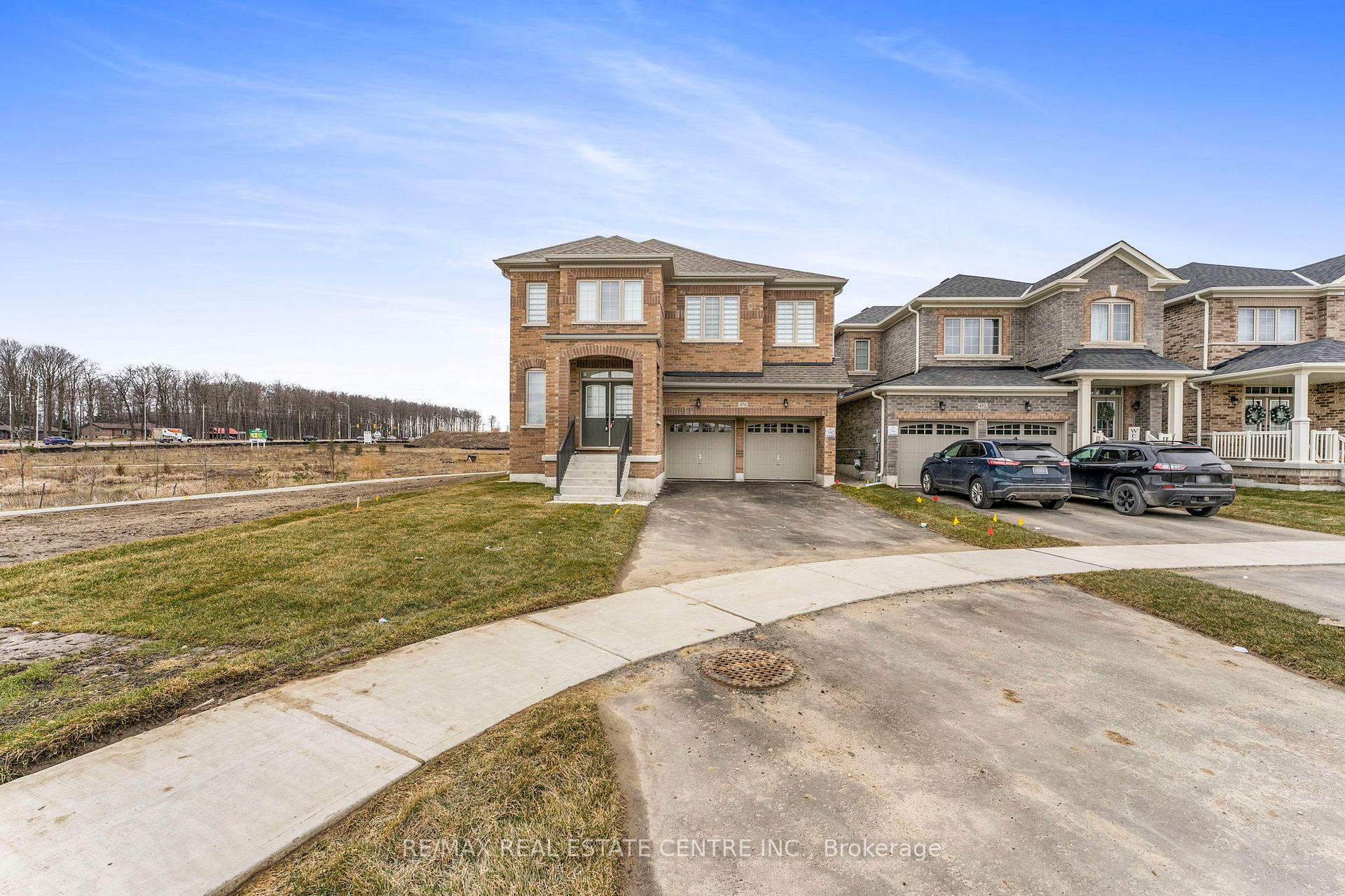 Photo 3 of 456 Black Cherry Crescent, Shelburne — HOMEH