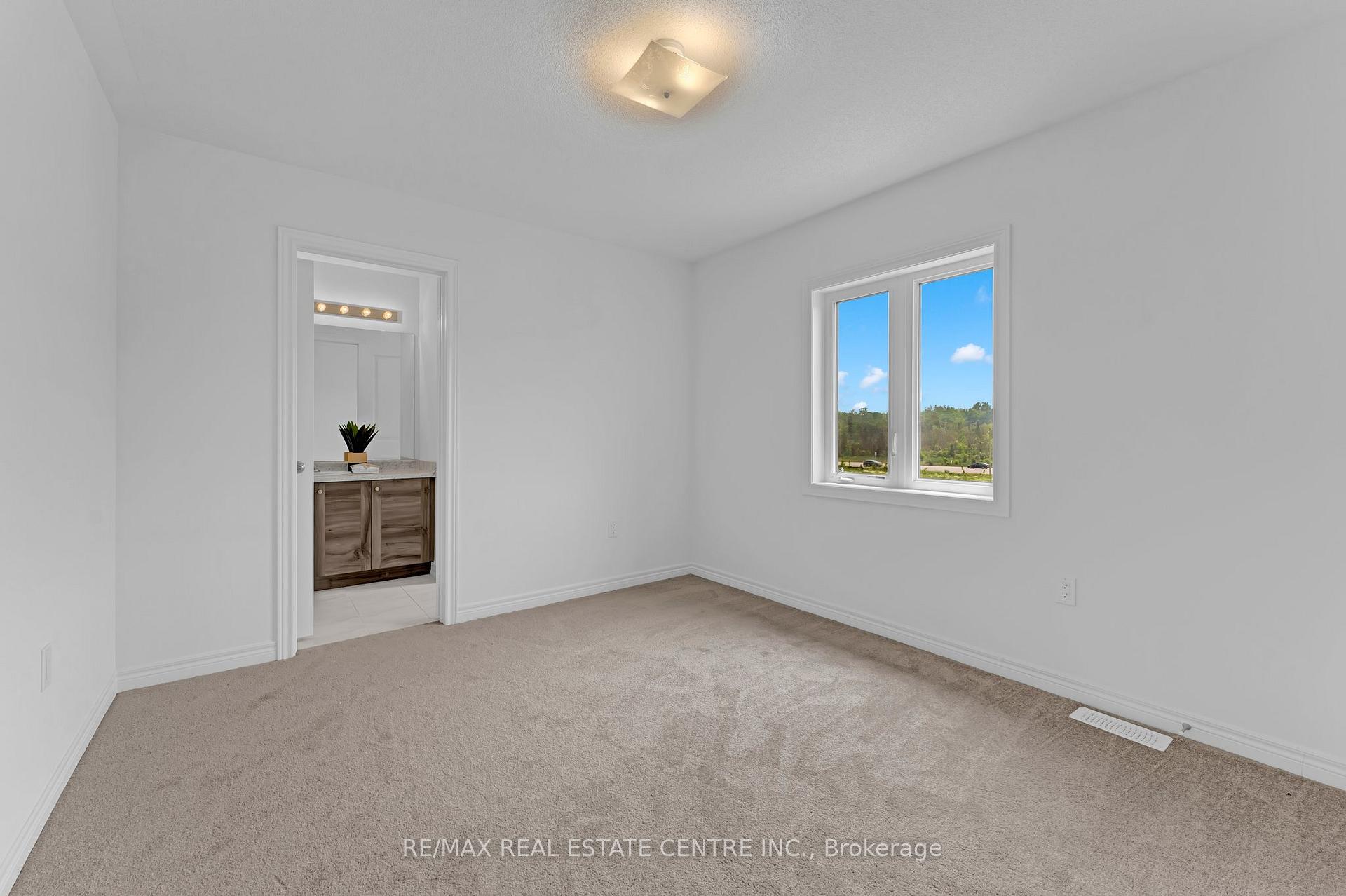 Photo 34 of 456 Black Cherry Crescent, Shelburne — HOMEH