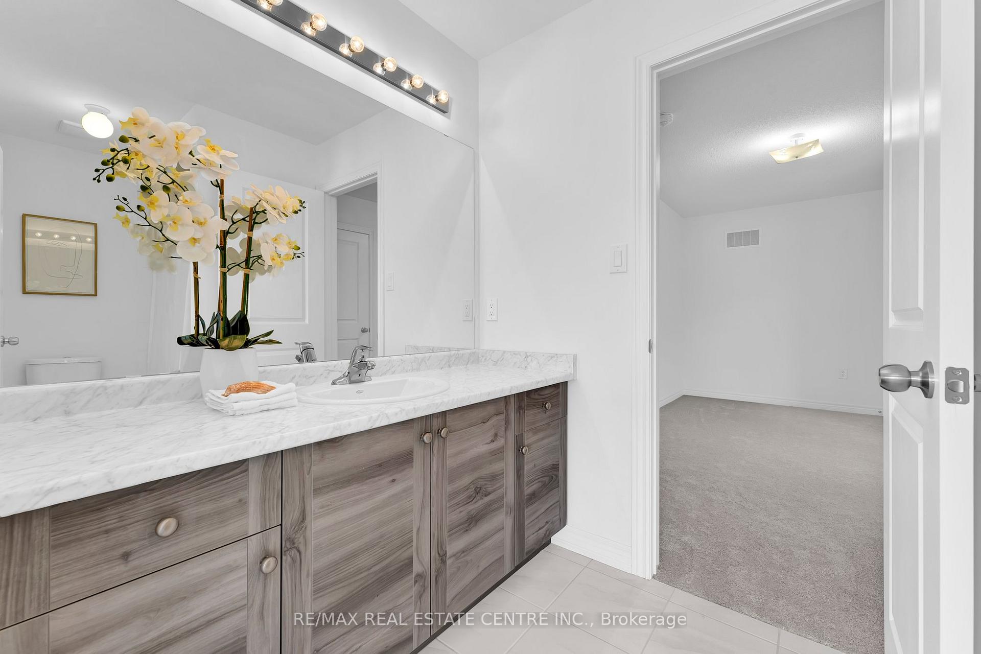 Photo 35 of 456 Black Cherry Crescent, Shelburne — HOMEH