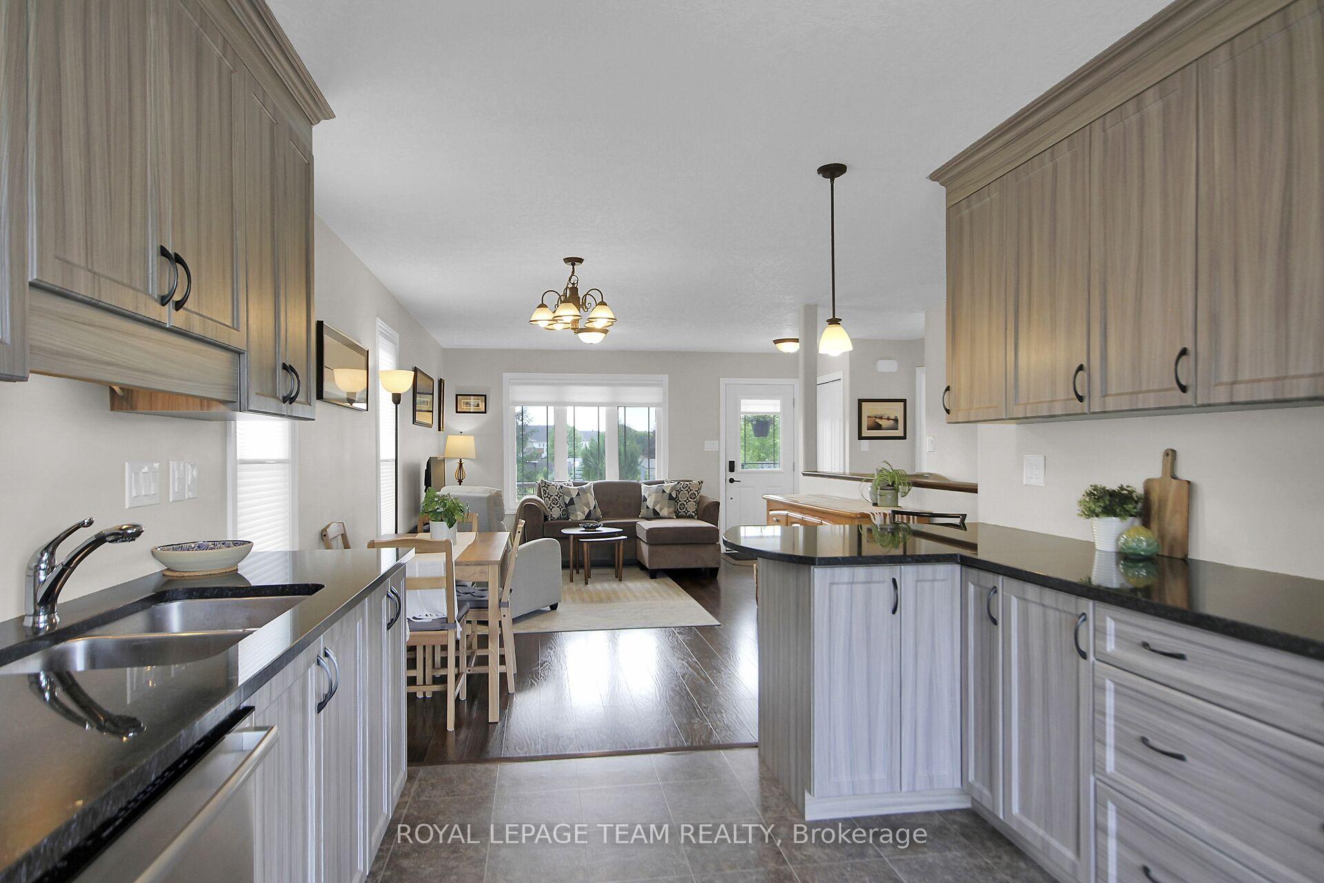 Photo 4 of 167 Harold Street, Smiths Falls — HOMEH