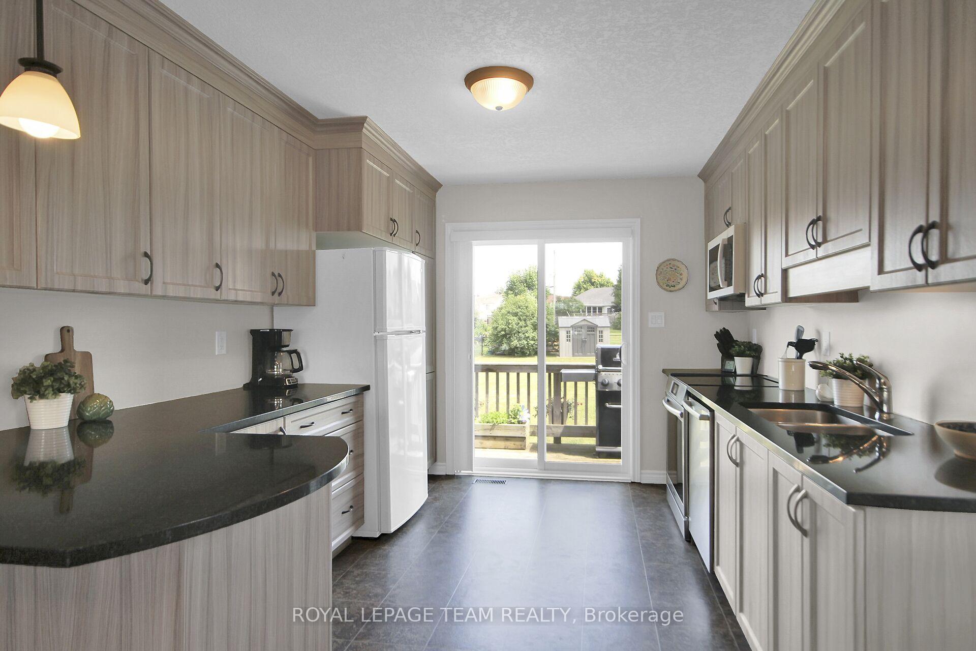 Photo 6 of 167 Harold Street, Smiths Falls — HOMEH