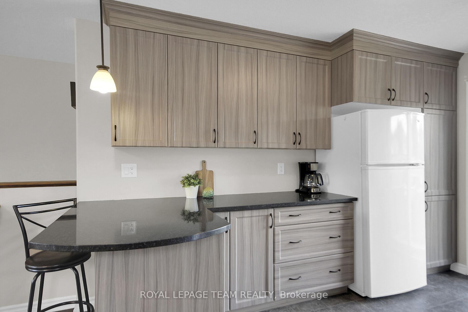 Photo 11 of 167 Harold Street, Smiths Falls — HOMEH