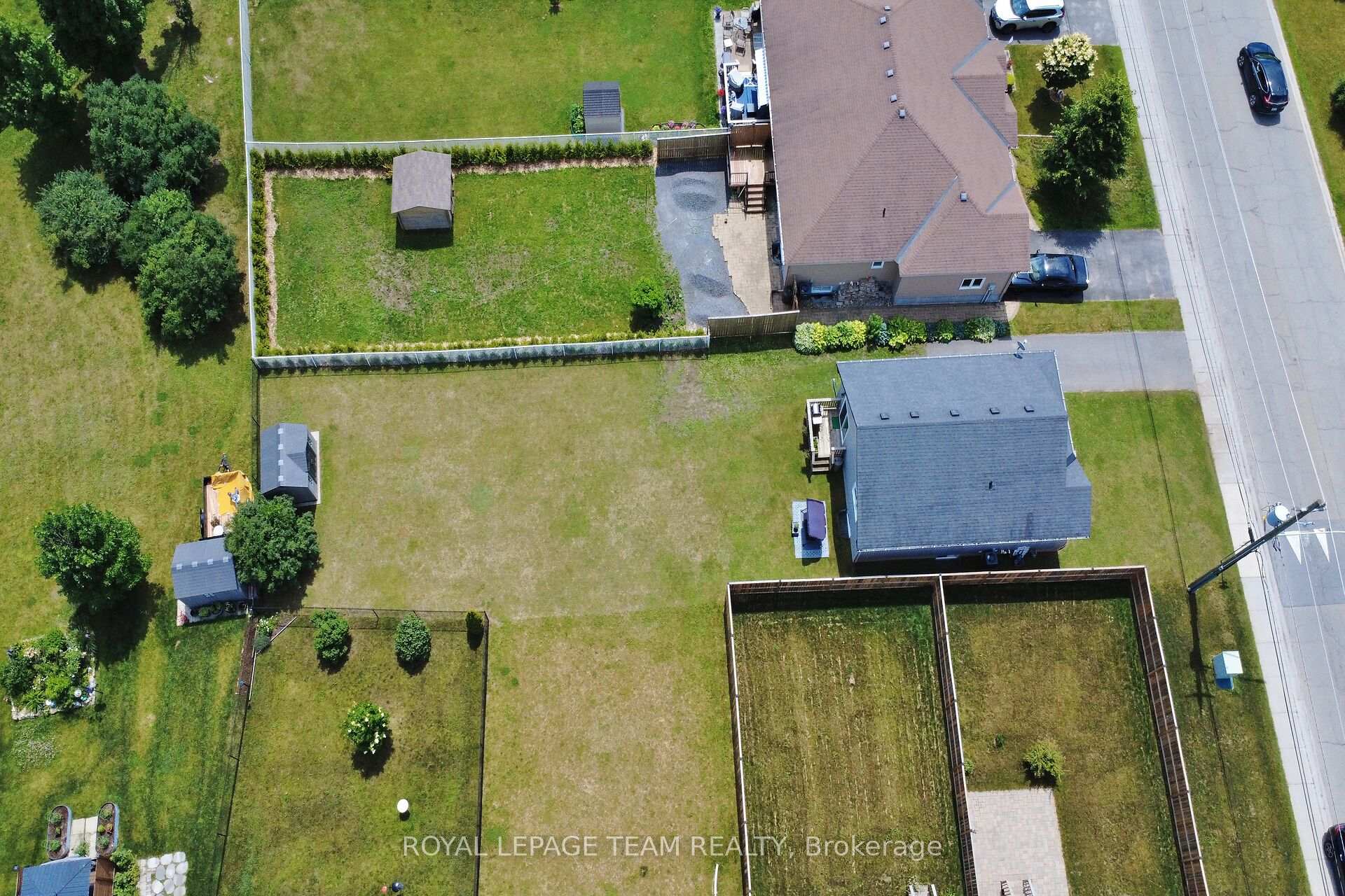 Photo 27 of 167 Harold Street, Smiths Falls — HOMEH