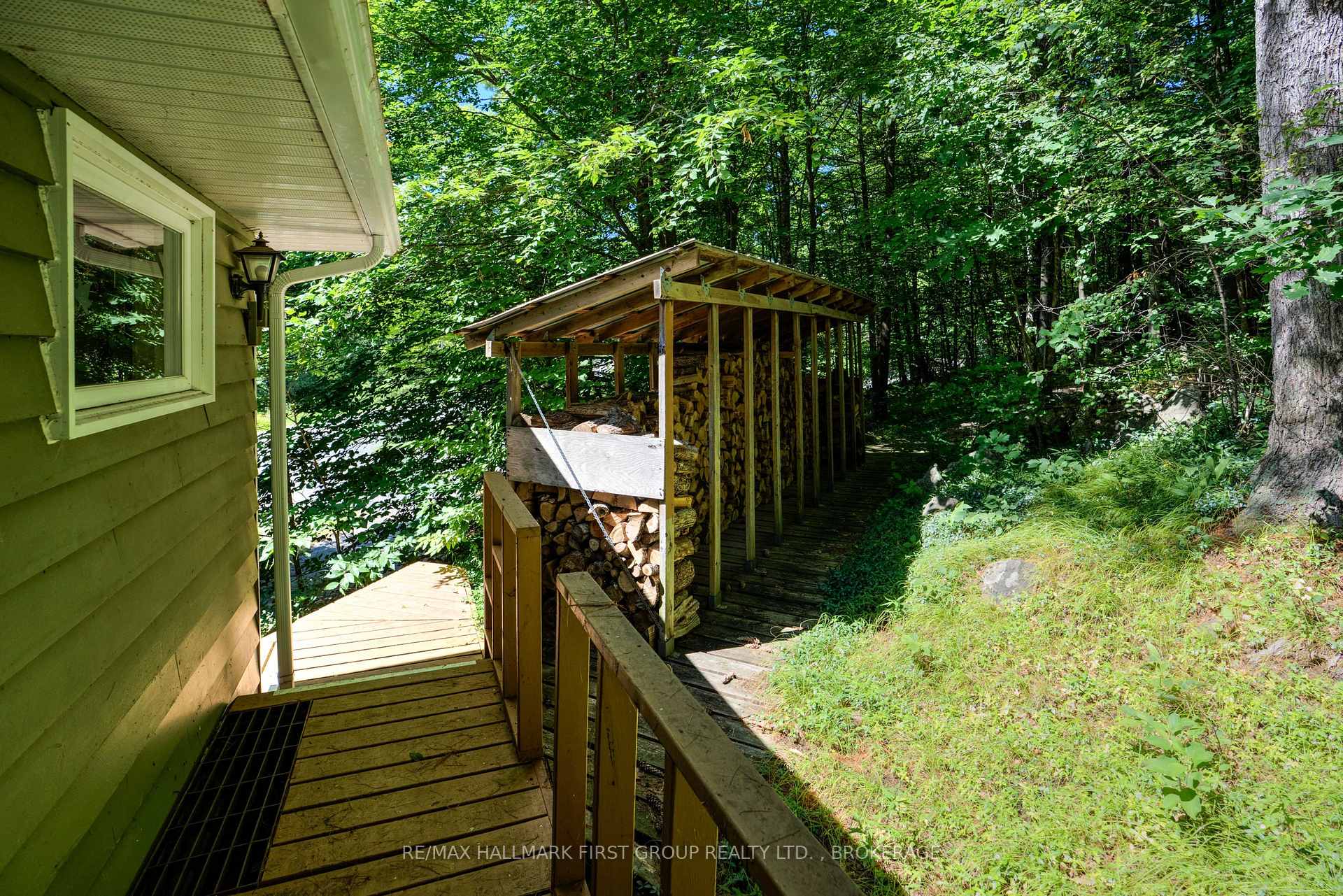 Photo 4 of 2 Old Mountain Road, Rideau Lakes, Rideau Lakes (North Crosby) Twp — HOMEH