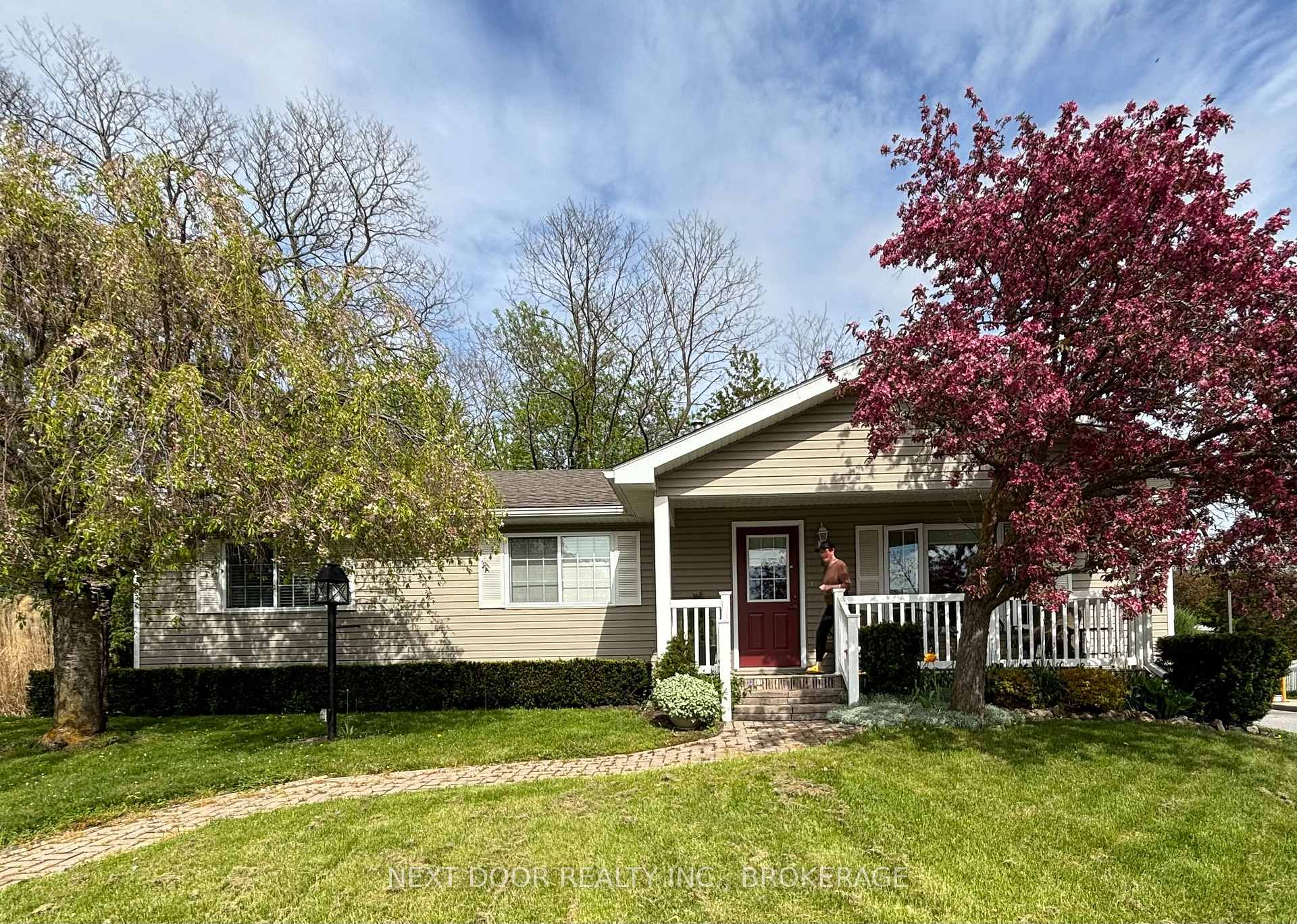 Photo 1 of 4 Pebble Beach Parkway, South Huron, Stephen — HOMEH