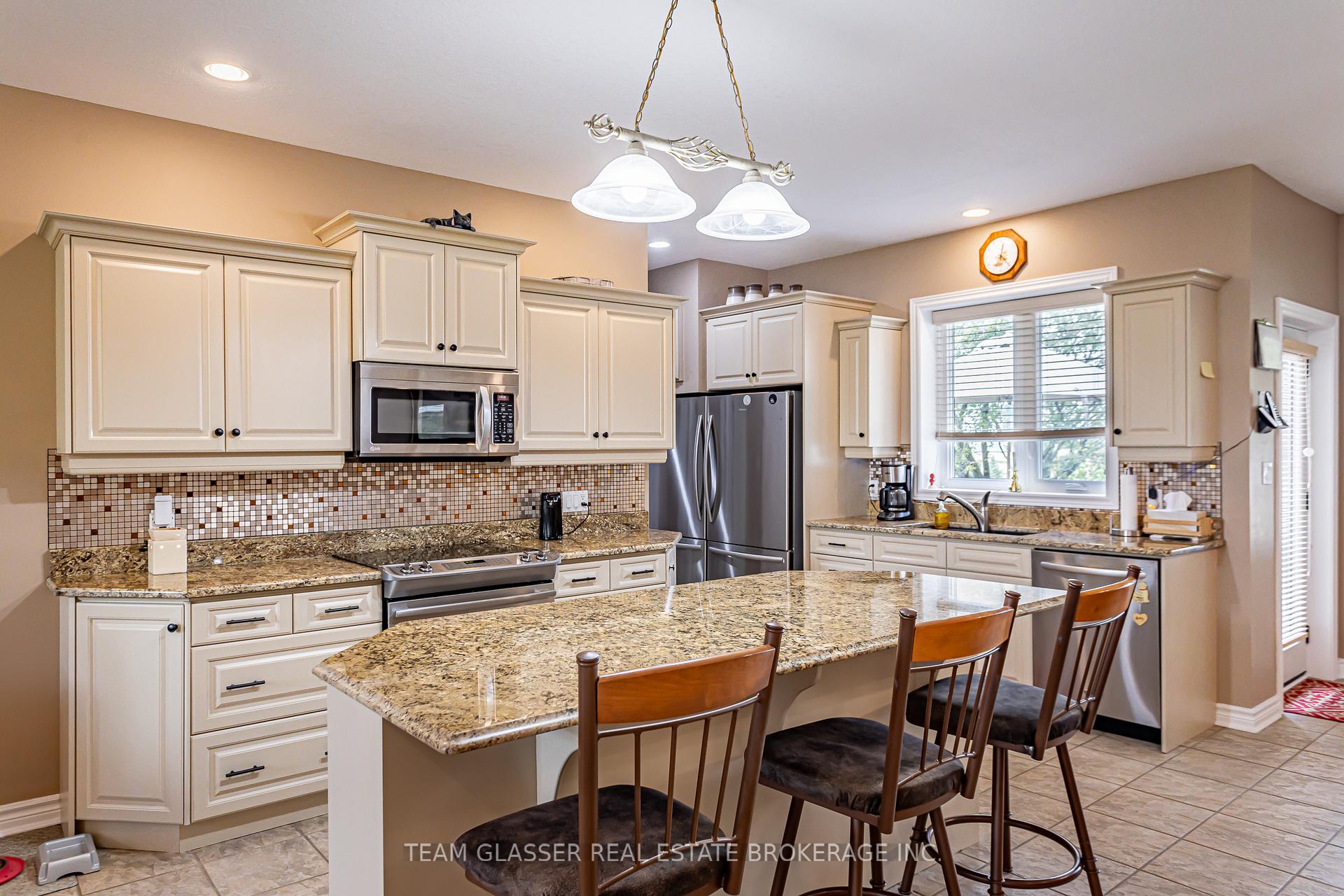 Photo 9 of 69375 Victoria Drive, South Huron, Stephen — HOMEH
