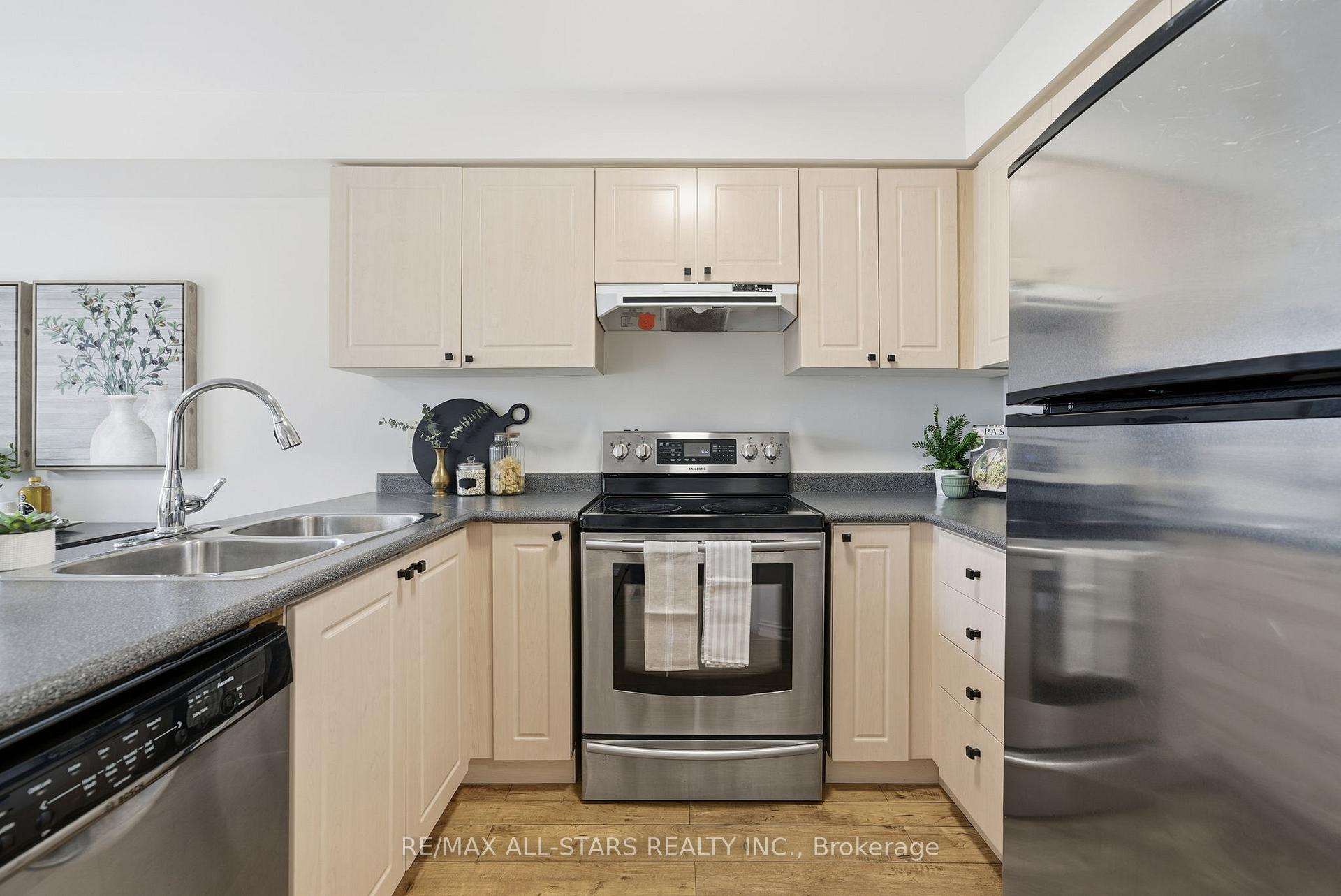 Photo 10 of 151 Ash Street, Scugog, Port Perry — HOMEH
