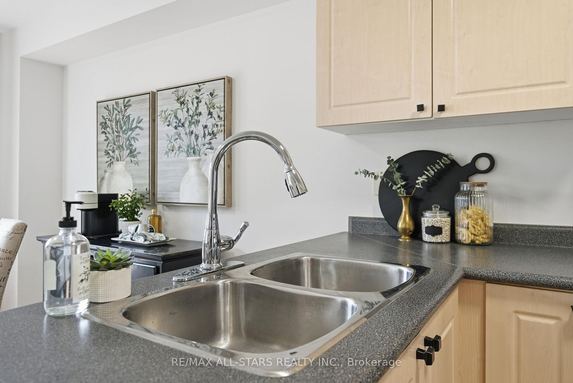Photo 12 of 151 Ash Street, Scugog, Port Perry — HOMEH