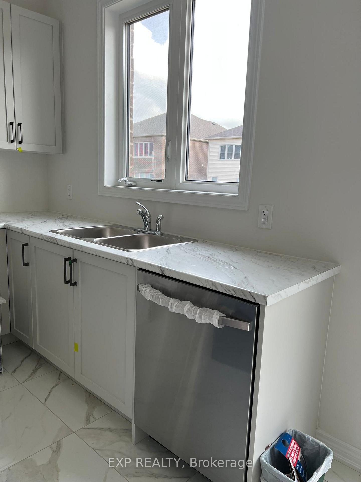 Photo 10 of 165 Limestone Lane, Shelburne — HOMEH
