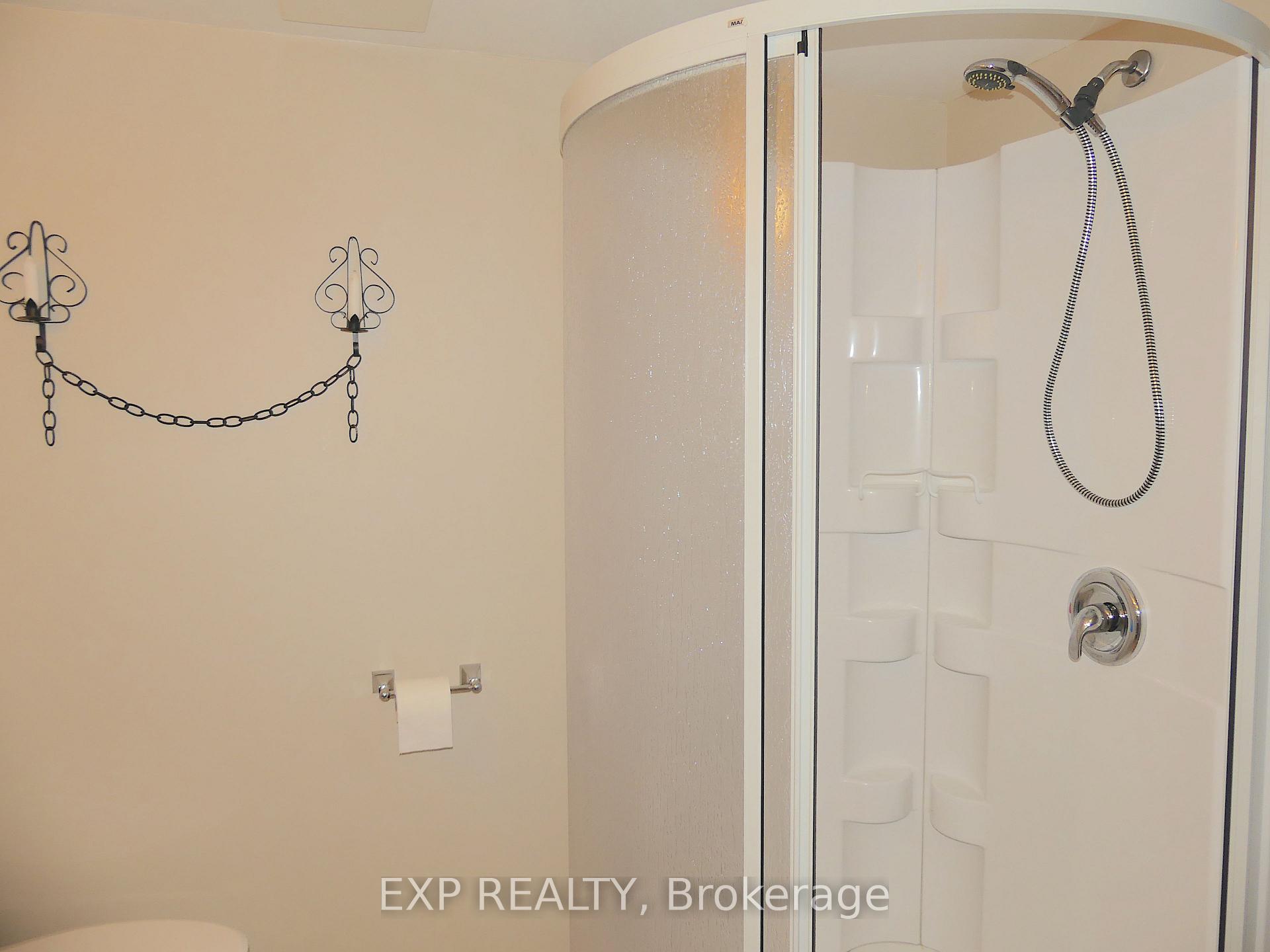 Photo 23 of 862 Eighth Street, Renfrew — HOMEH