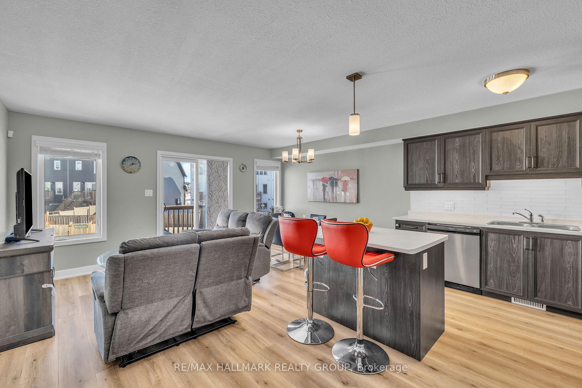 Photo 6 of 1 Staples Boulevard, Smiths Falls — HOMEH