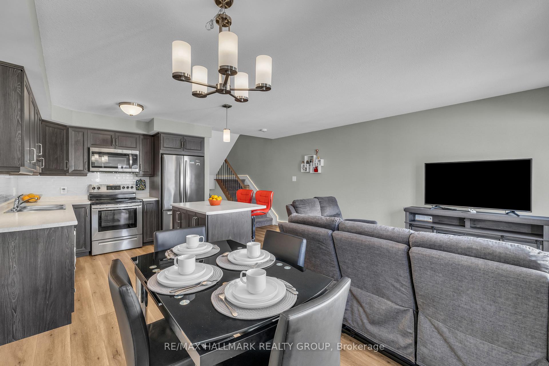 Photo 8 of 1 Staples Boulevard, Smiths Falls — HOMEH