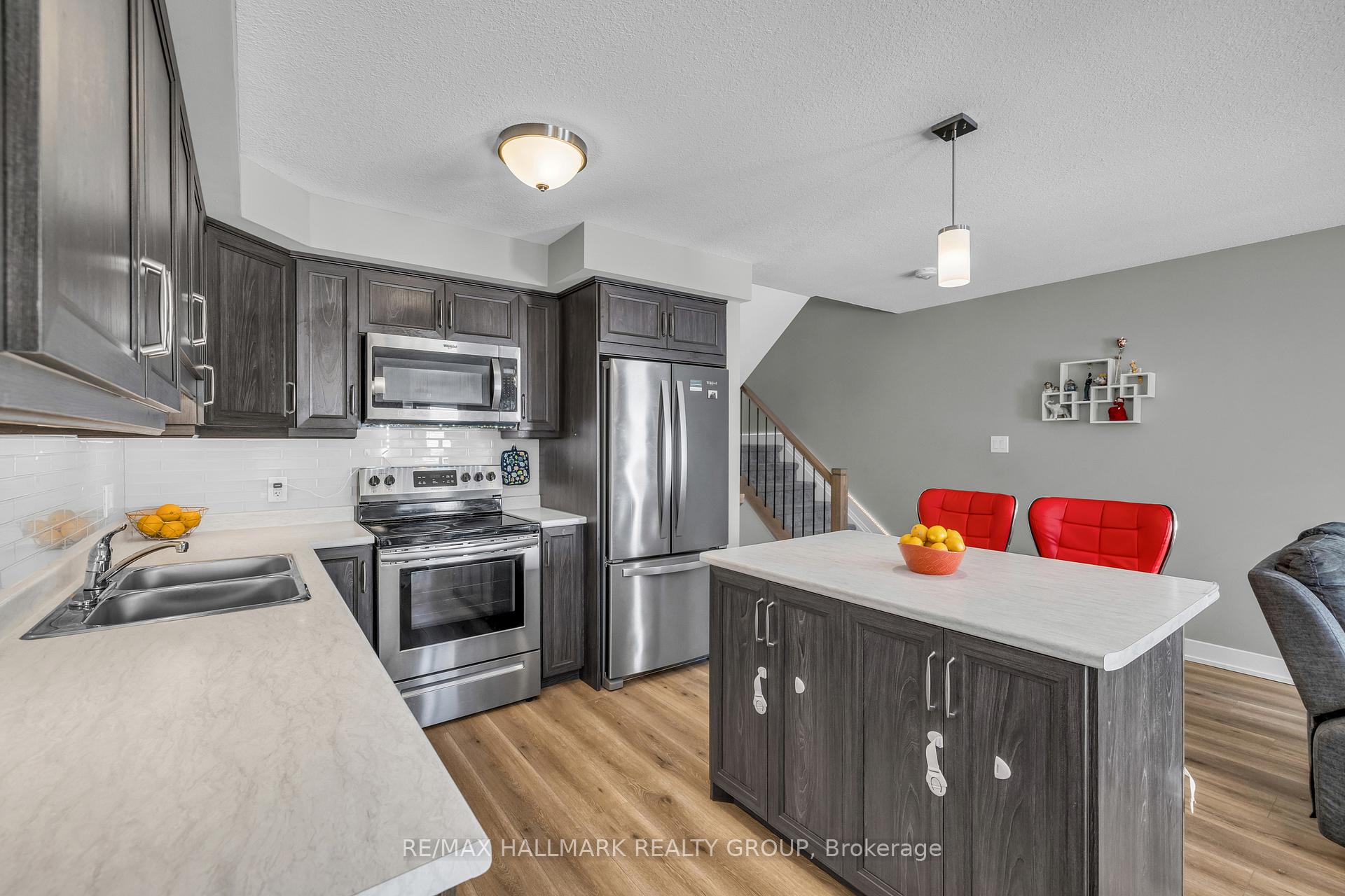 Photo 10 of 1 Staples Boulevard, Smiths Falls — HOMEH