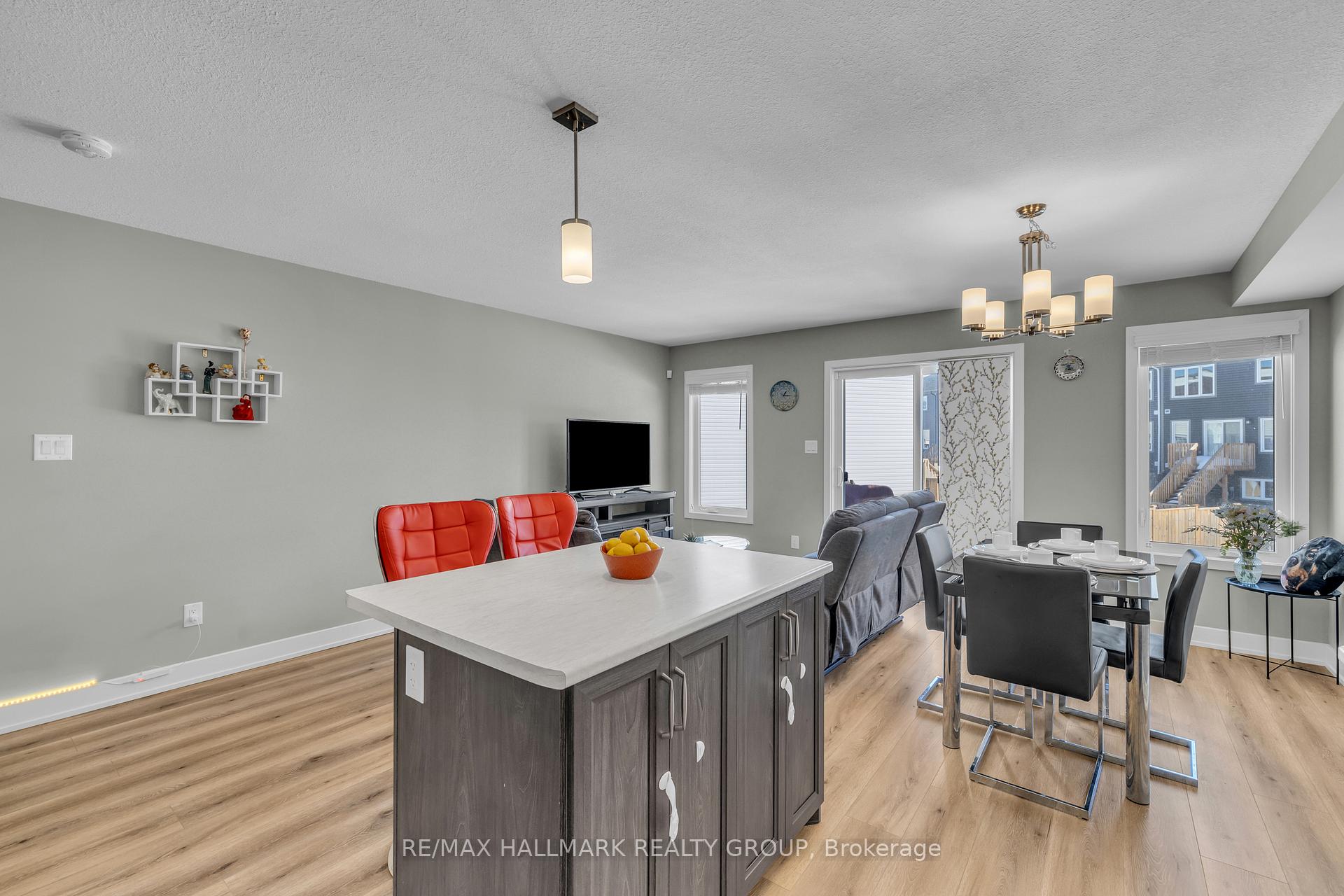 Photo 15 of 1 Staples Boulevard, Smiths Falls — HOMEH