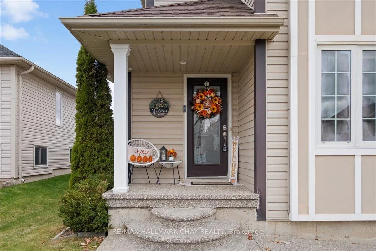 Front of 112 Silk Drive
