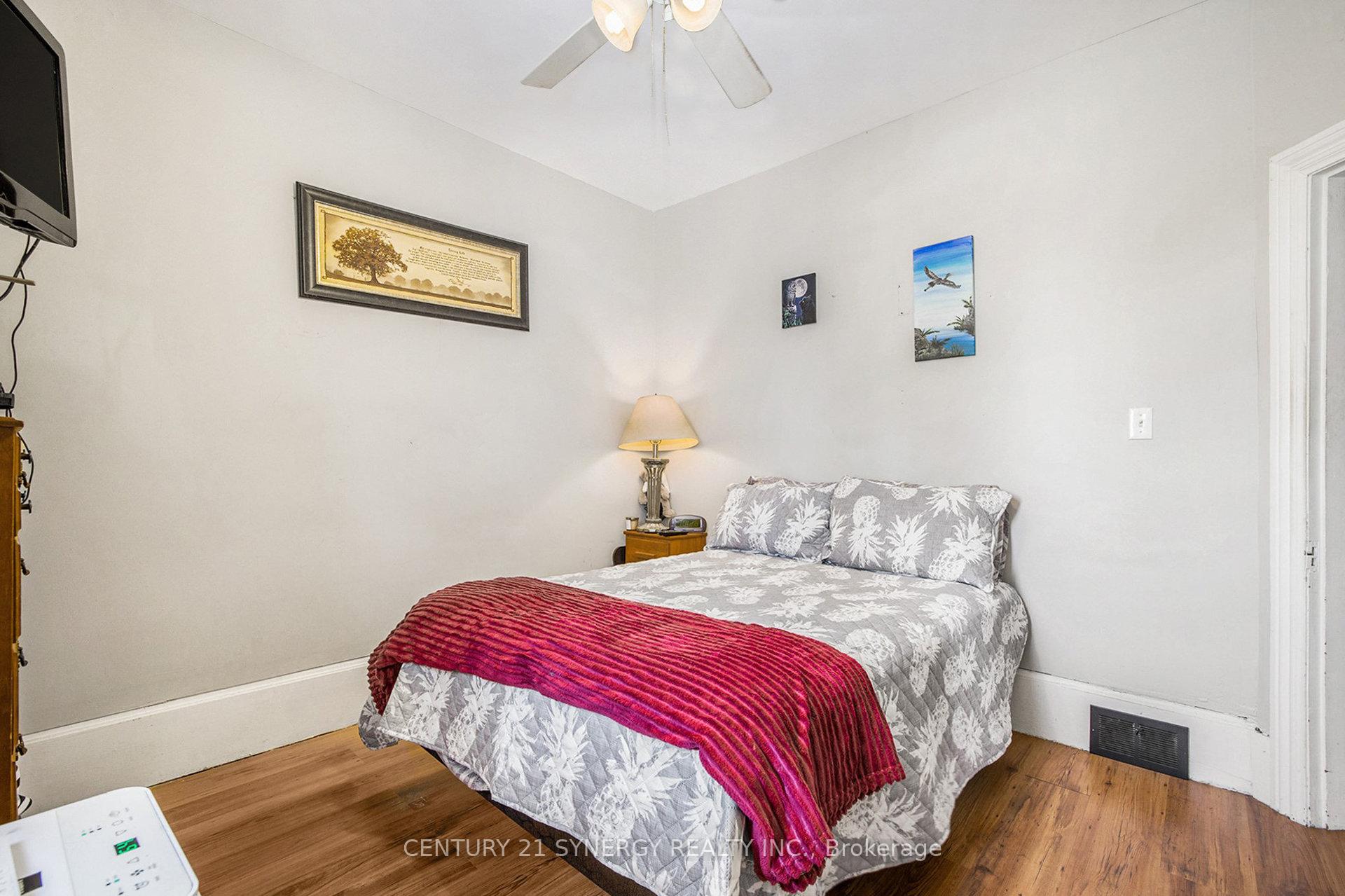 Photo 25 of 57 Ogden Avenue, Smiths Falls — HOMEH