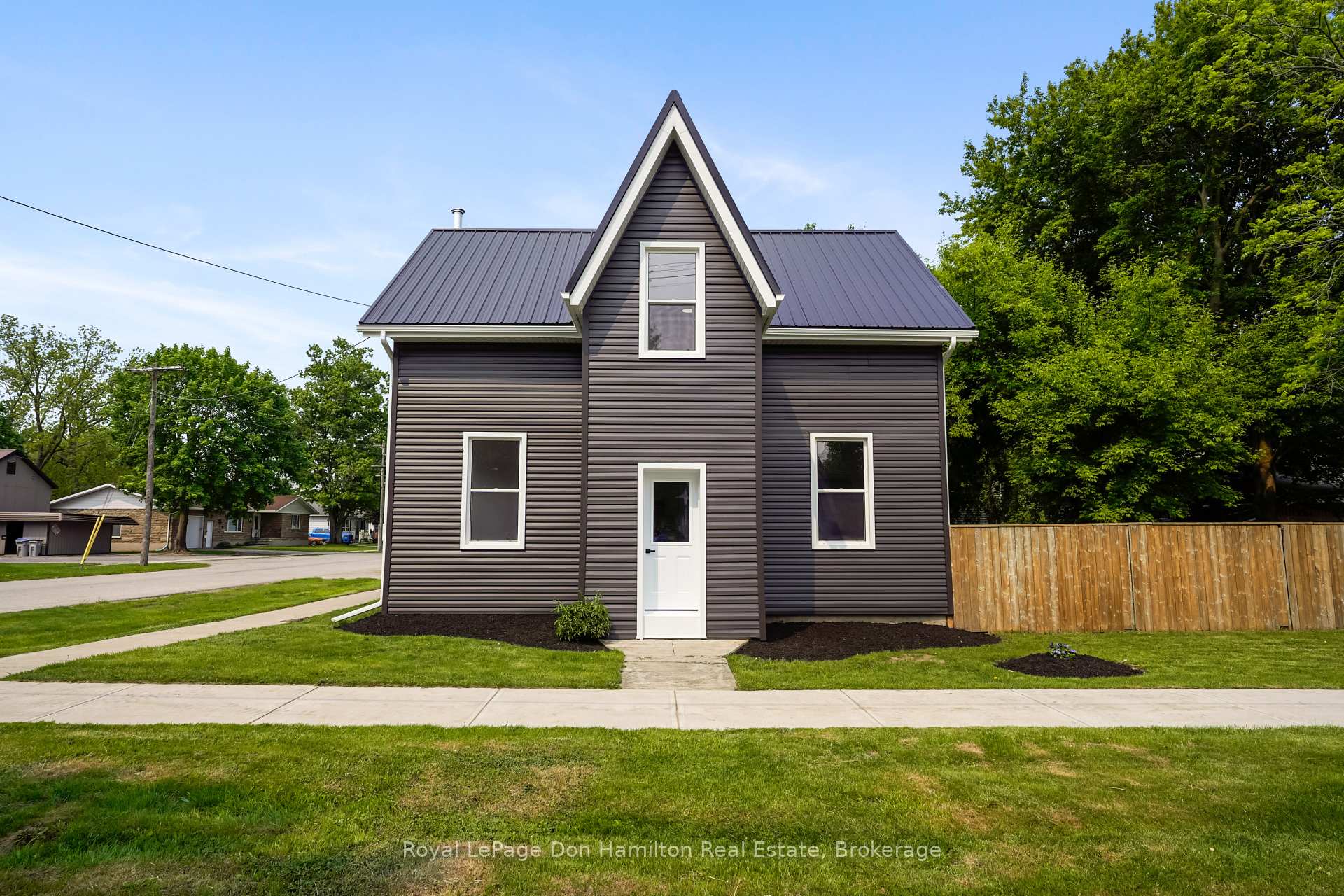 Photo 4 of 515 William Street, South Huron, Exeter — HOMEH