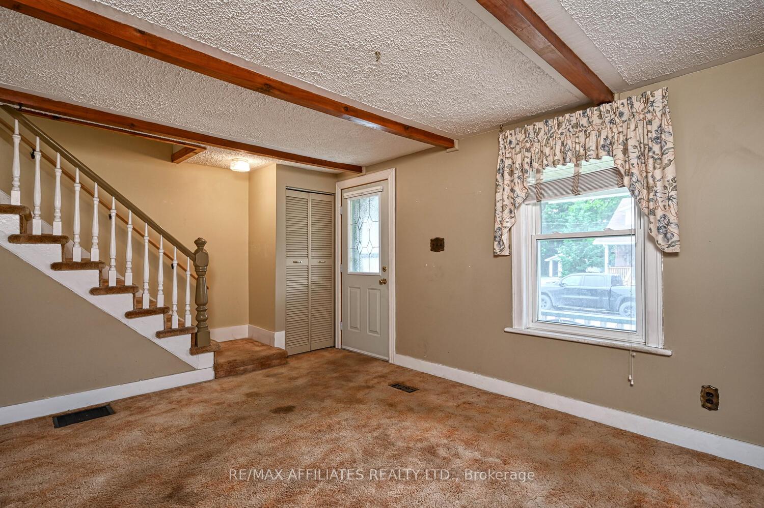 Photo 10 of 11 Merrick Street, Smiths Falls — HOMEH