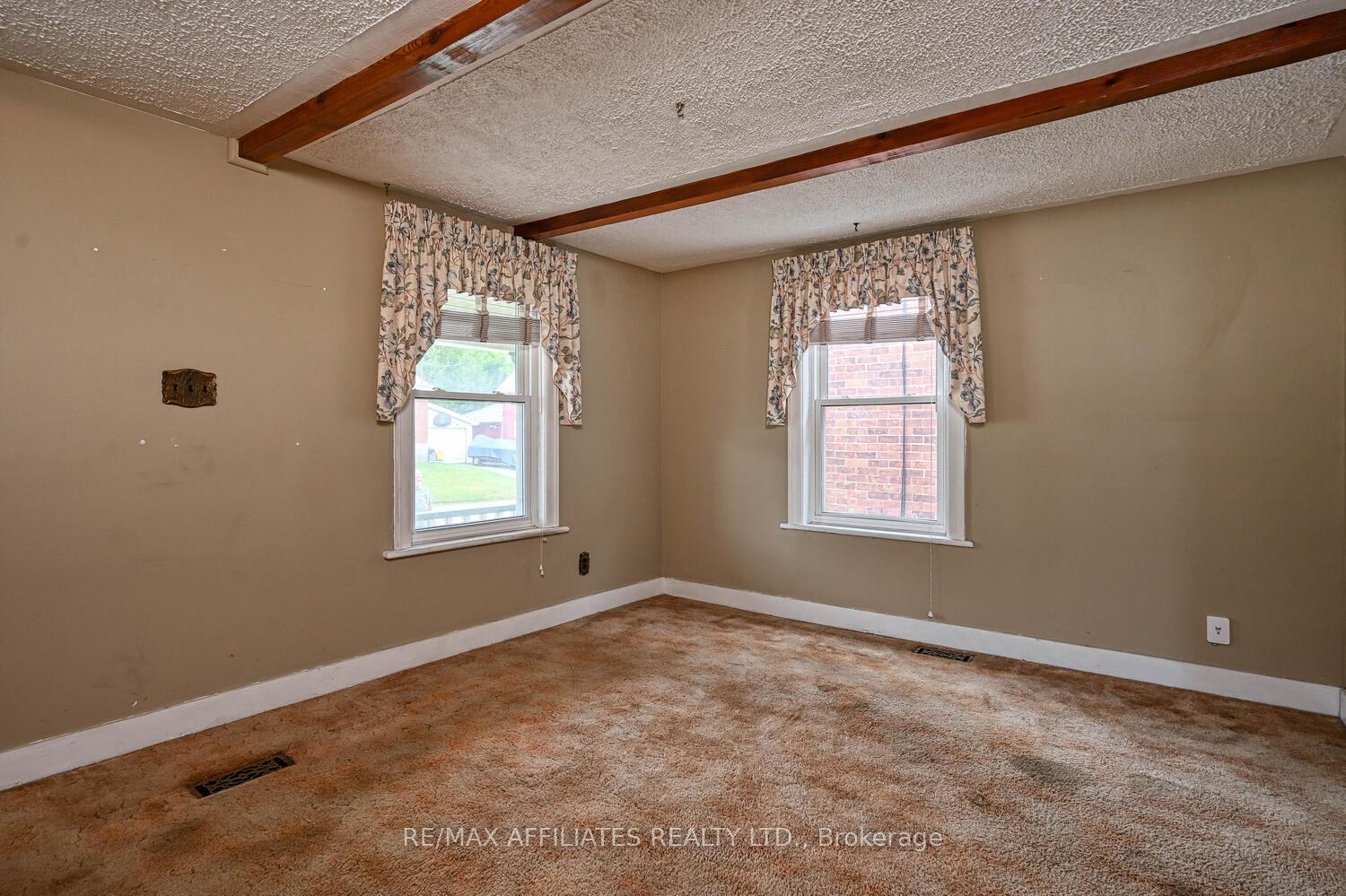 Photo 11 of 11 Merrick Street, Smiths Falls — HOMEH