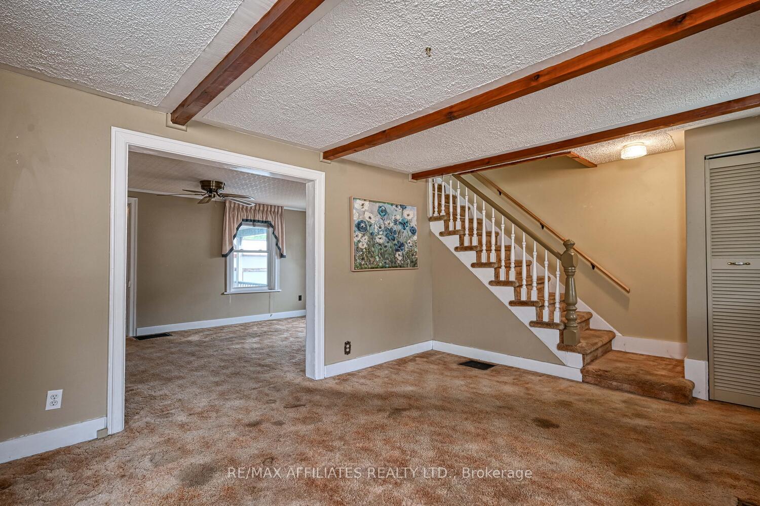 Photo 13 of 11 Merrick Street, Smiths Falls — HOMEH