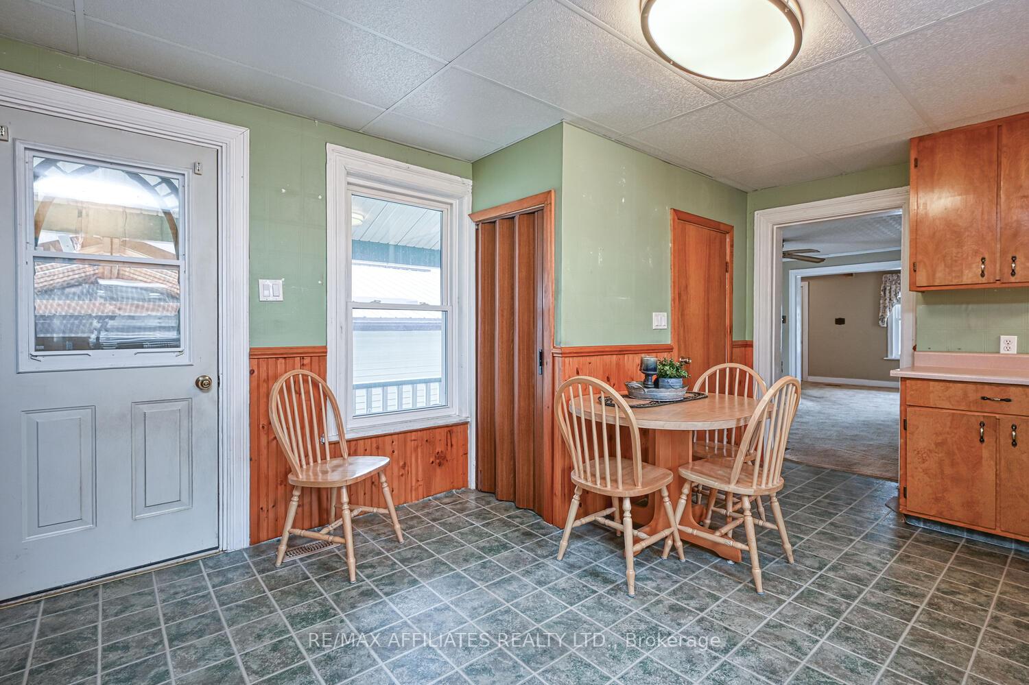 Photo 22 of 11 Merrick Street, Smiths Falls — HOMEH