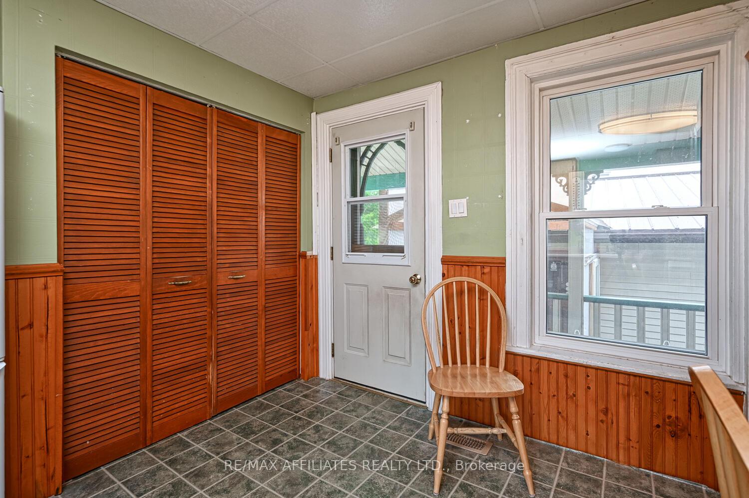 Photo 24 of 11 Merrick Street, Smiths Falls — HOMEH