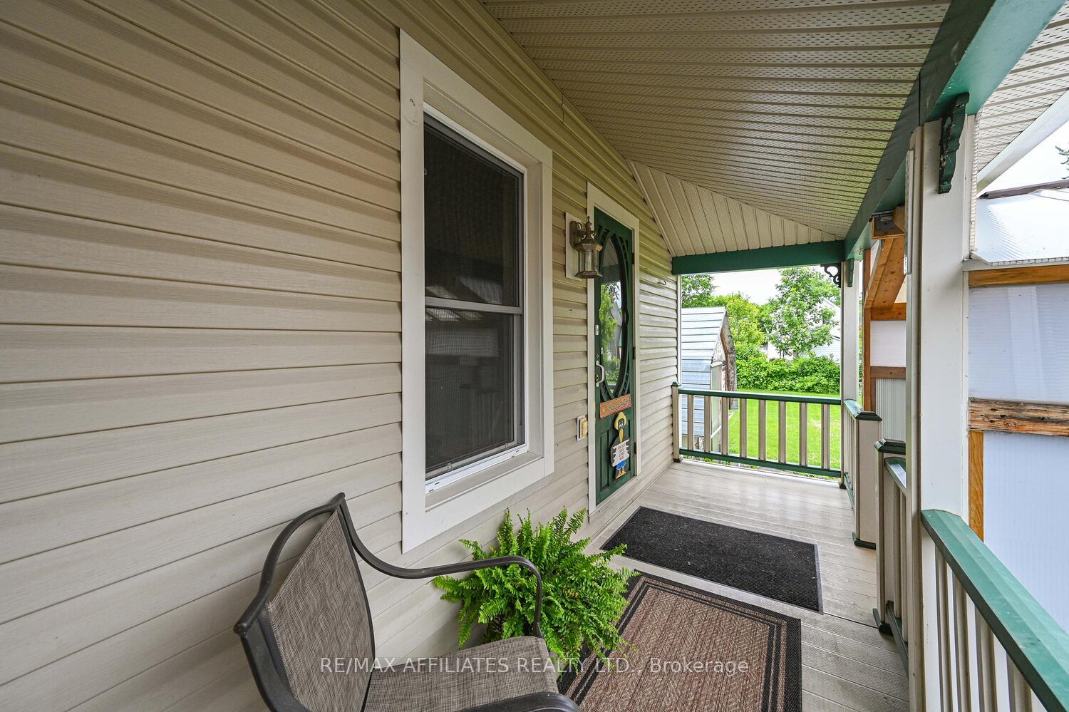 Photo 37 of 11 Merrick Street, Smiths Falls — HOMEH